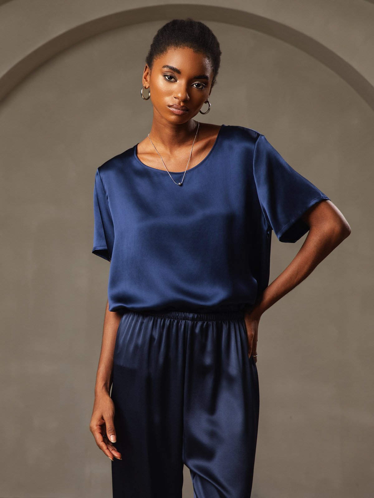 SilkSilky-FR Pure Soie Manches courtes Col Rond Femme T-Shirt BleuFoncé 001