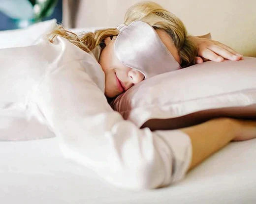 Comment Nettoyer Un Masque De Sommeil En Soie?