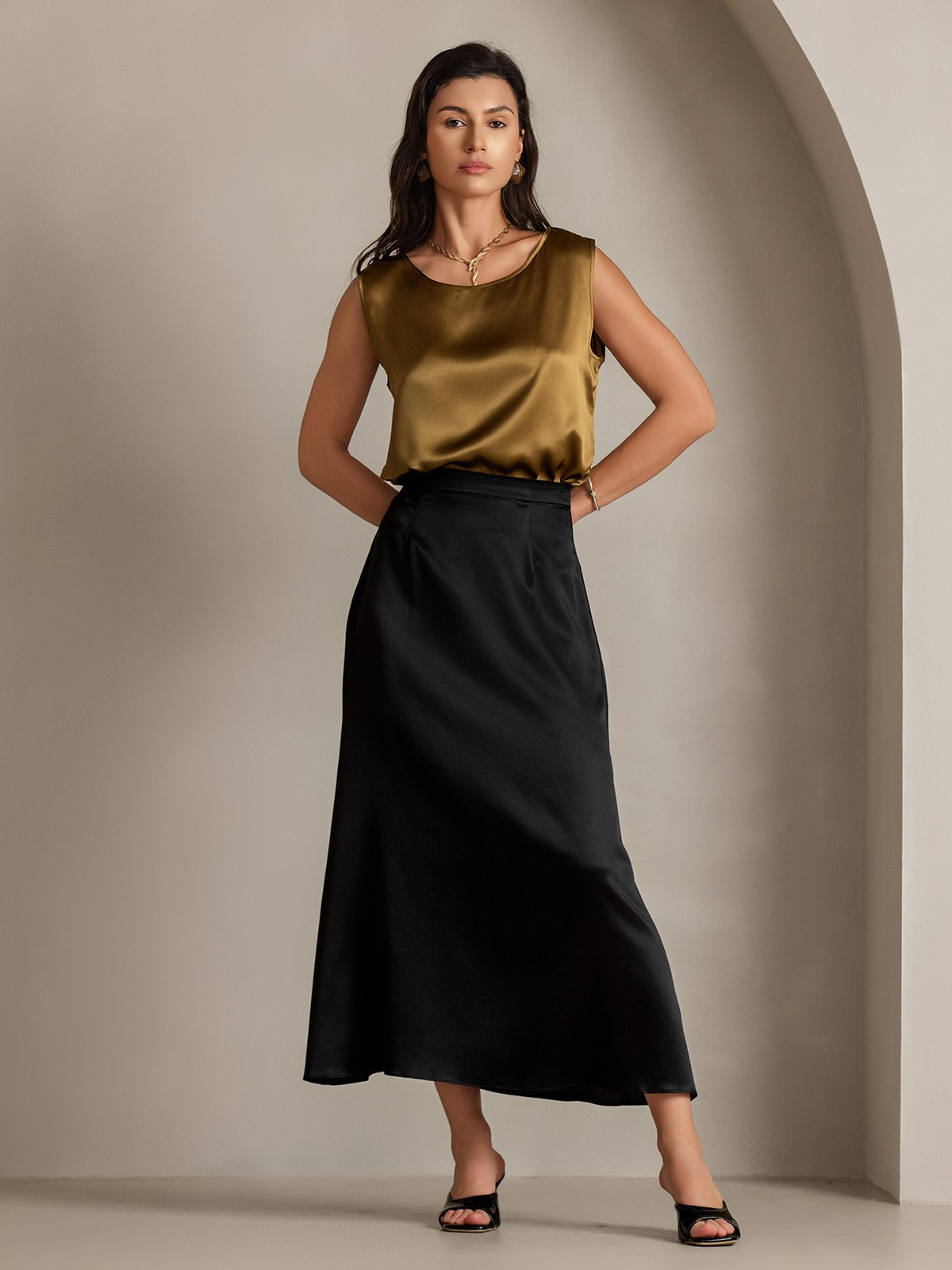 [Brun] SilkSilky-FR 19Momme Sans manches Col Rond Top À Fines Brides 006