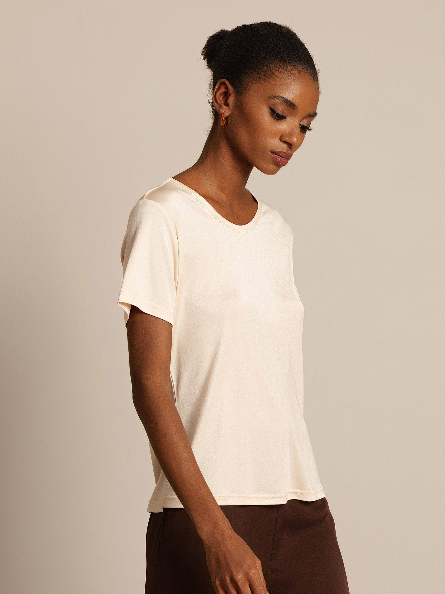 [Beige] SilkSilky-FR Soie Tricotée Col Rond Femme T-Shirt 007,