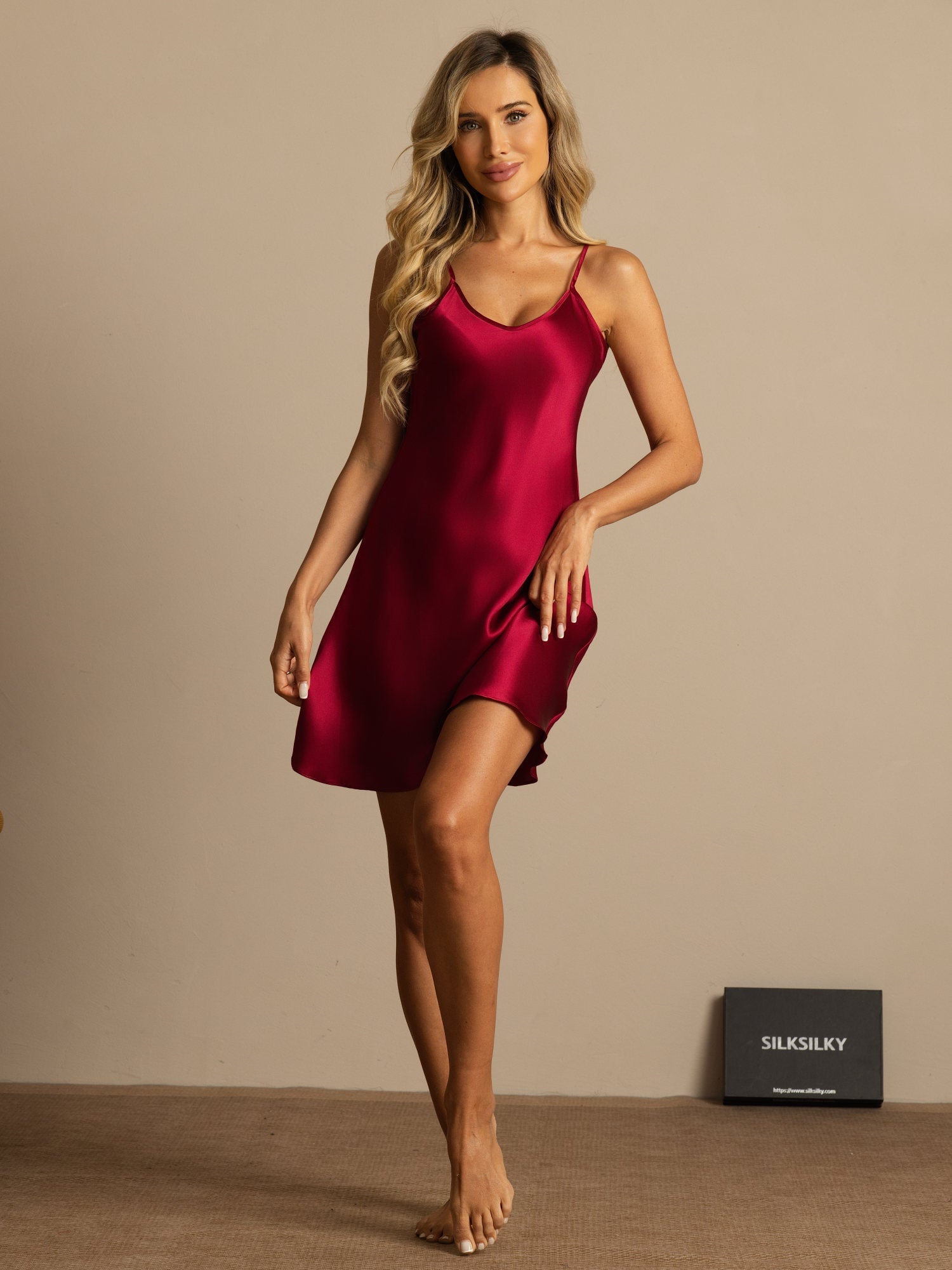 [Rouge Vineux] SilkSilky-FR Fines Brides Col V Chemises de nuit 006
