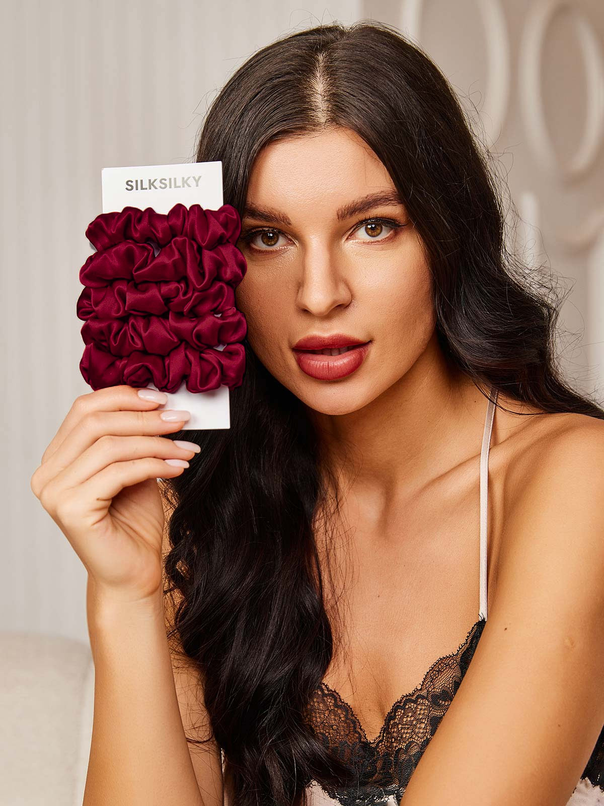 [Fuchsia] SilkSilky-FR 19Momme Scrunchie 002