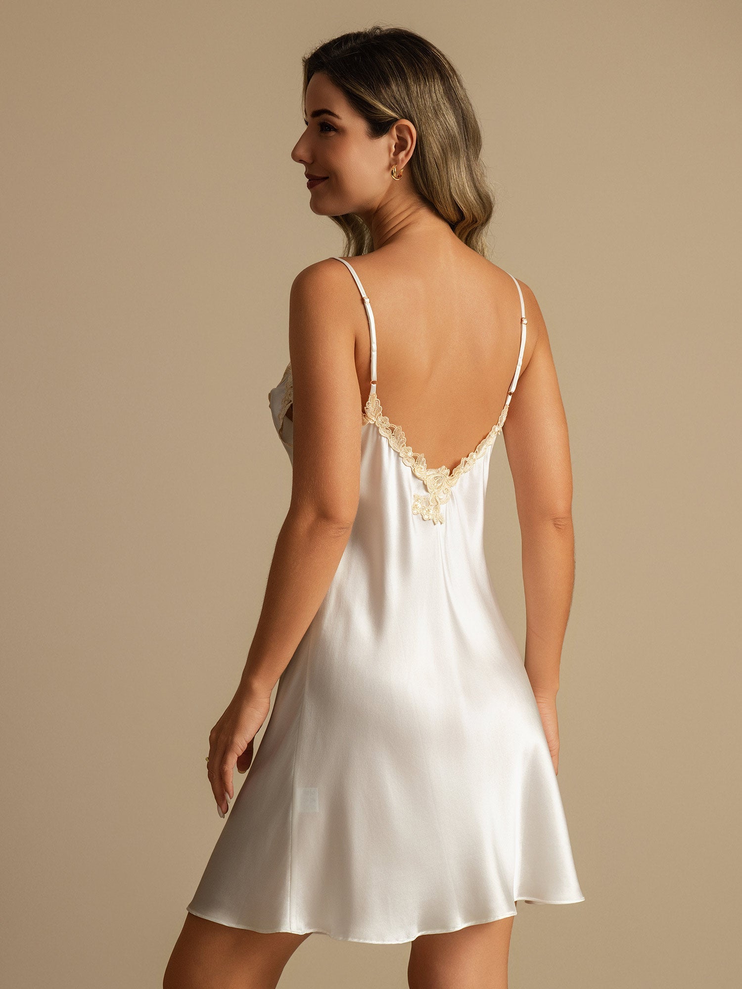 [Blanc] SilkSilky-FR Fines Brides Col V Chemises de nuit 002