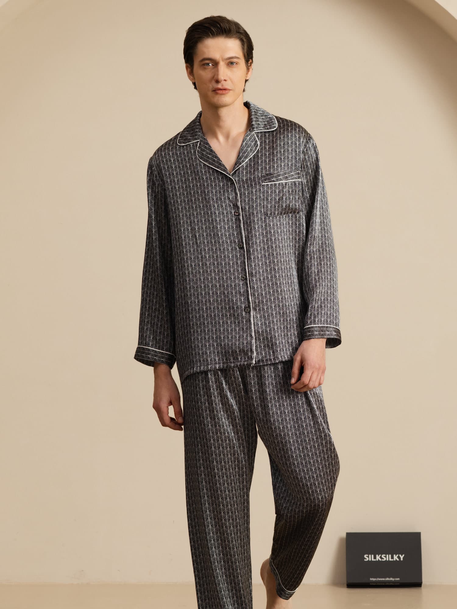 [Ginkgo Noir] SilkSilky-FR 19Momme Manches longues Homme Pyjamas 003