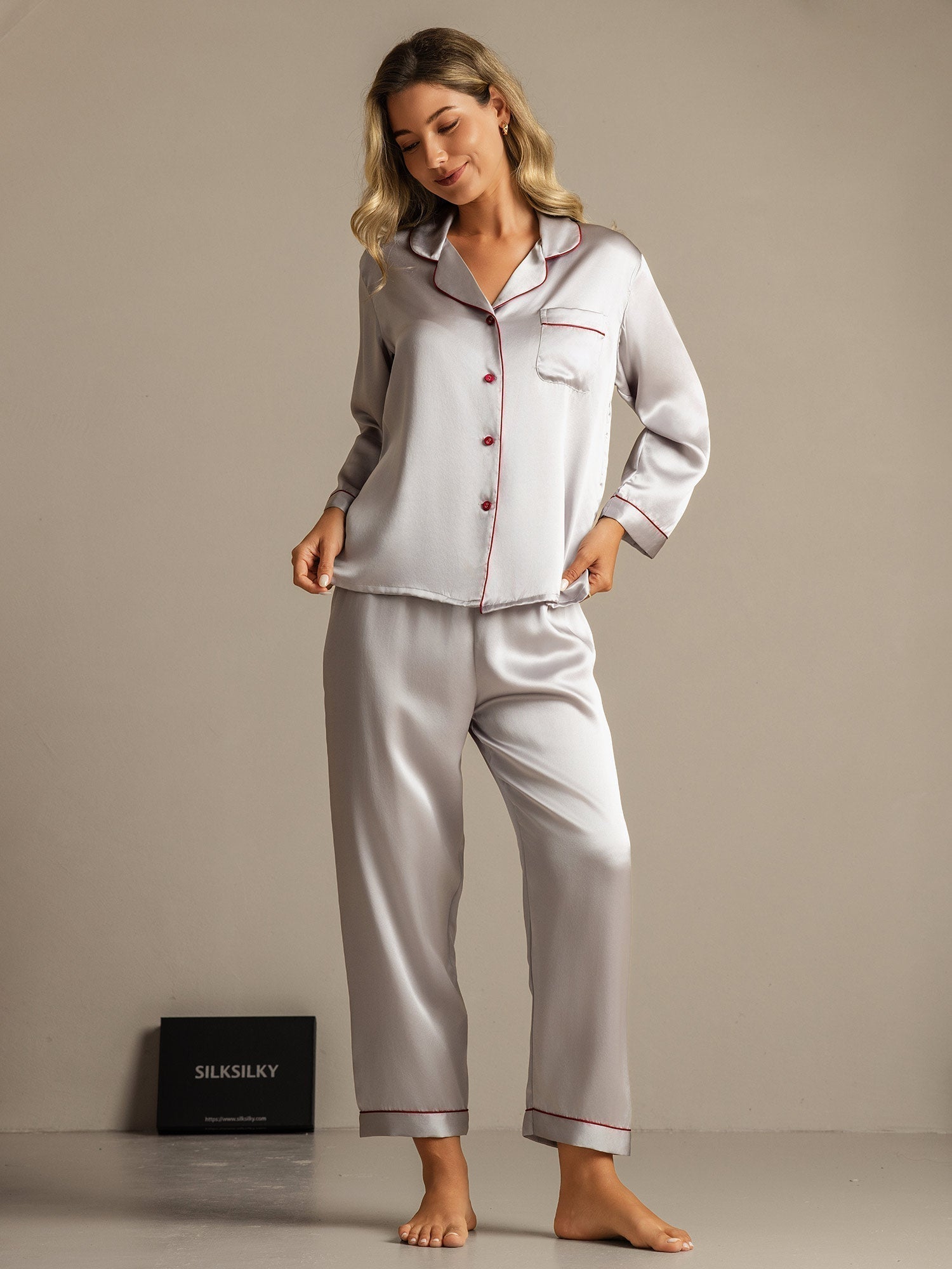 [Argent] SilkSilky-FR Manches longues Col Cranté Femme Pyjamas 006