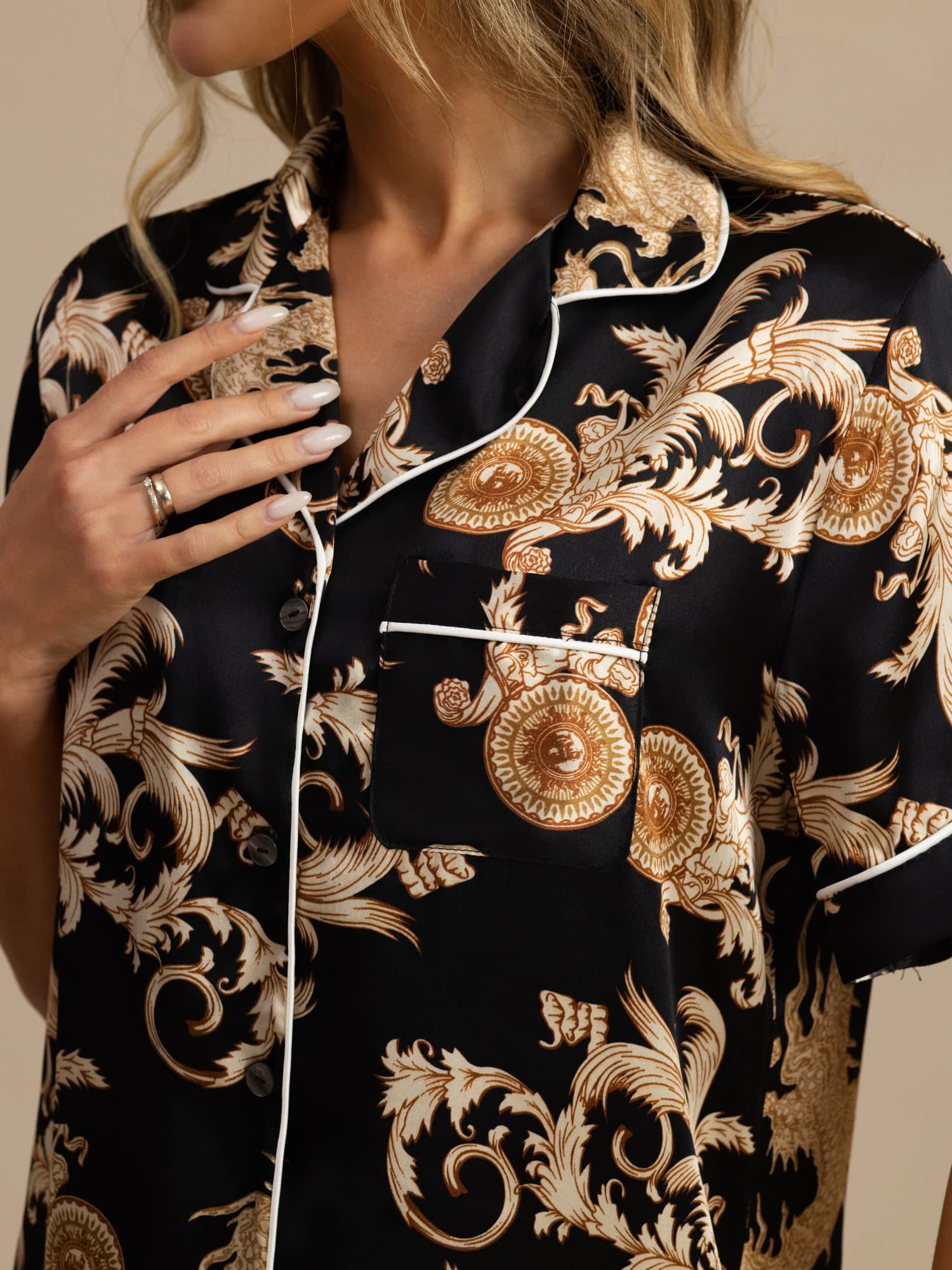 [Dragon Noir] SilkSilky-FR Manches courtes Col Cranté Femme Pyjamas 005