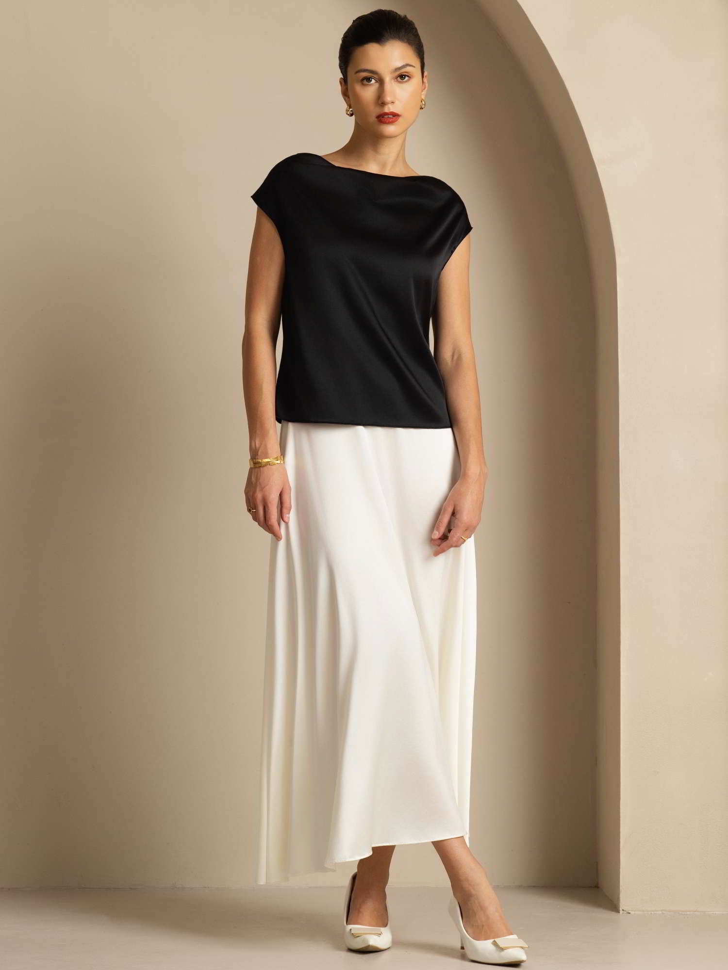 [Noir] SilkSilky-FR 19Momme Soie Sans manches Col Bénitier Femme T-Shirt 007