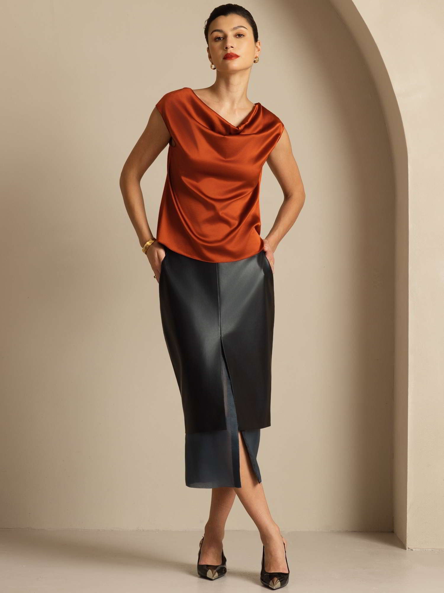 [Caramel] SilkSilky-FR 19Momme Soie Sans manches Col Bénitier Femme T-Shirt 008