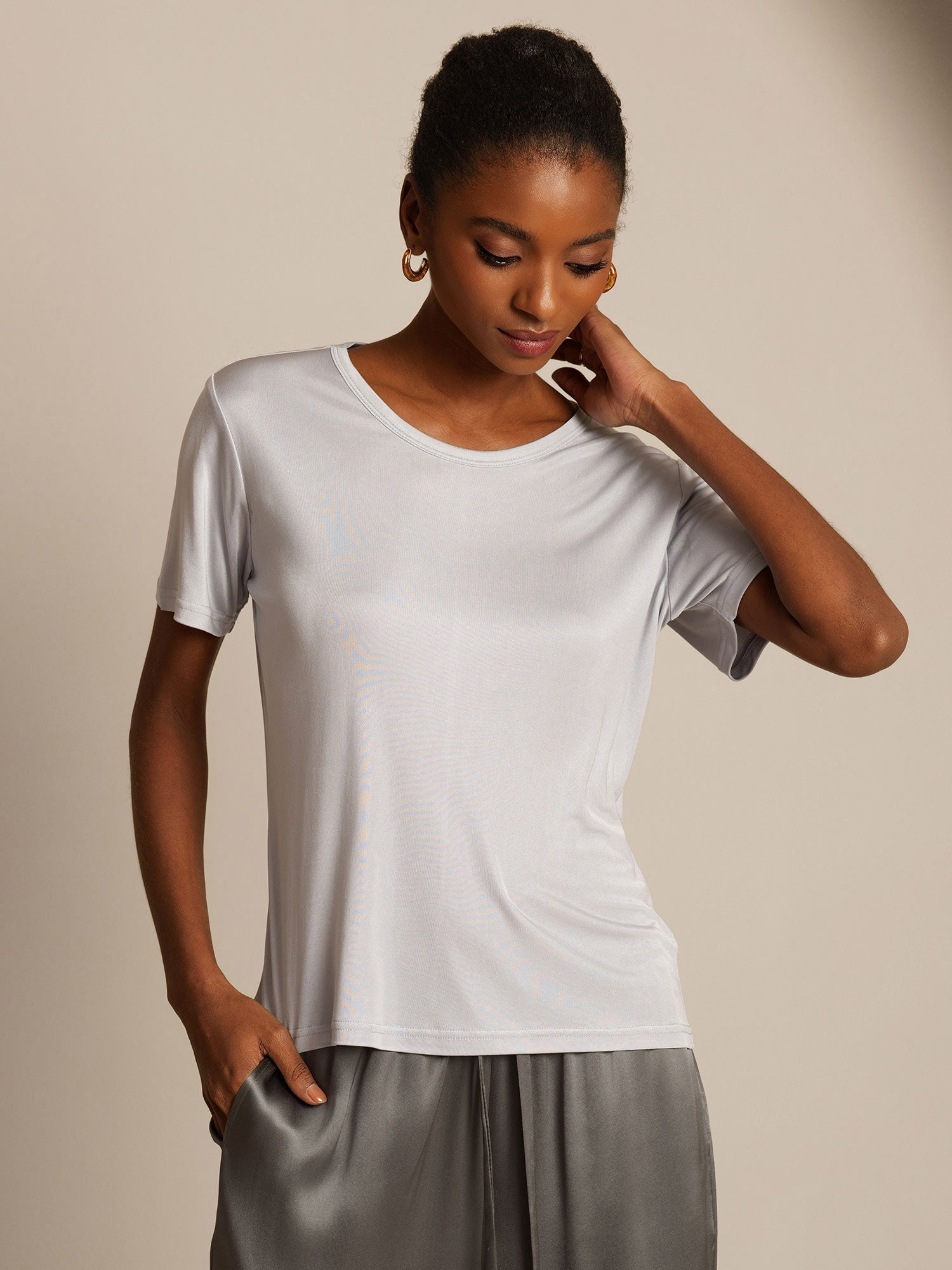 [Argent] SilkSilky-FR Soie Tricotée Col Rond Femme T-Shirt 006,