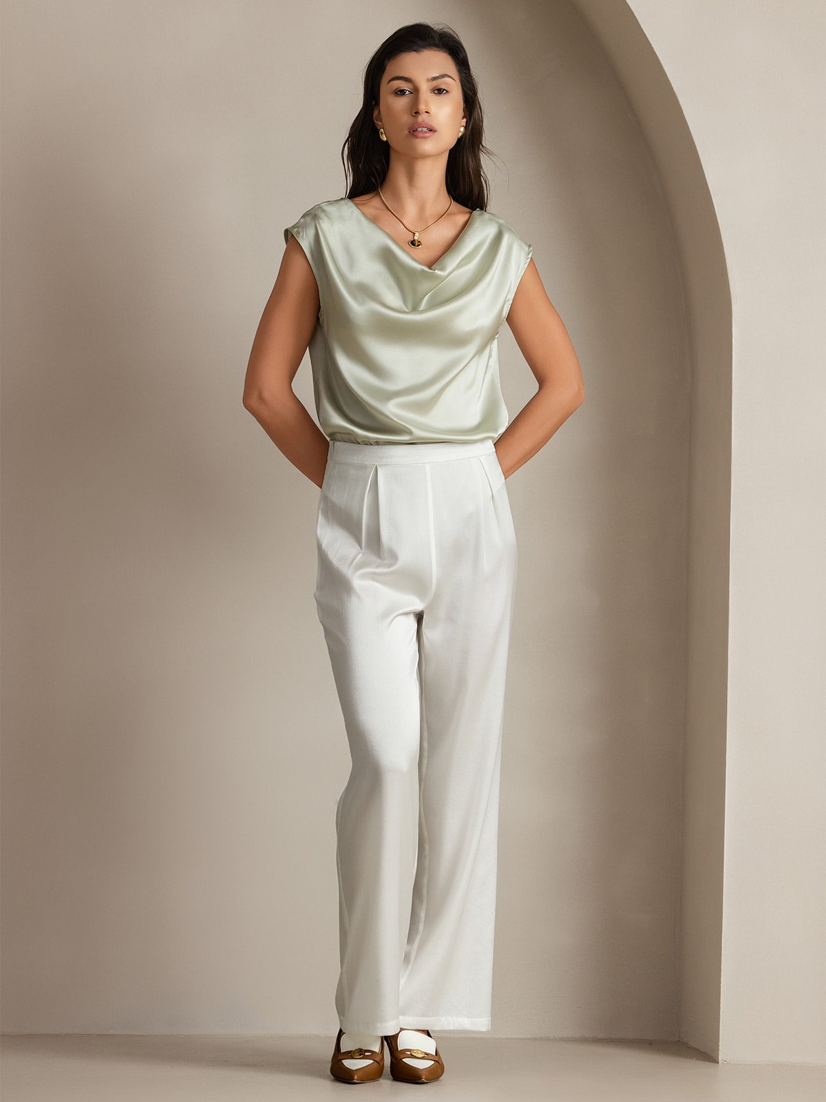 [Vert Clair] SilkSilky-FR 19Momme Soie Sans manches Col Bénitier Femme T-Shirt 005