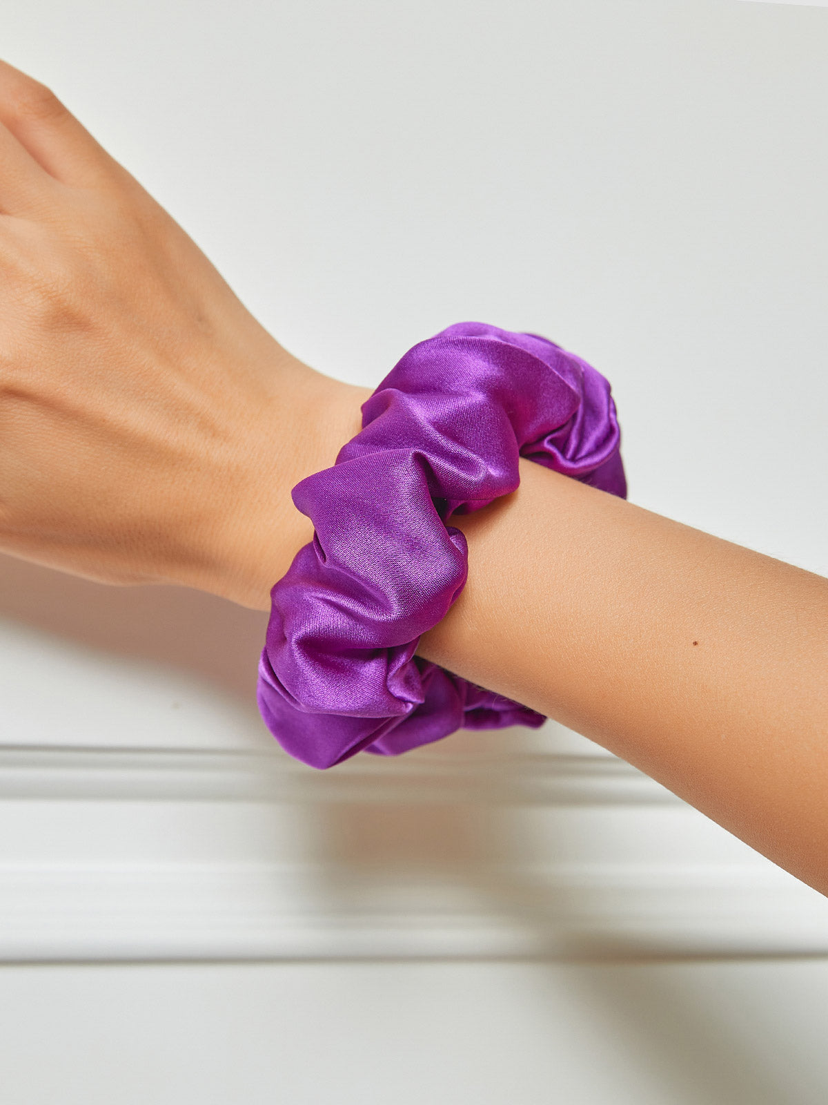 SilkSilky-FR 19Momme Pure Soie Scrunchie Violet 001