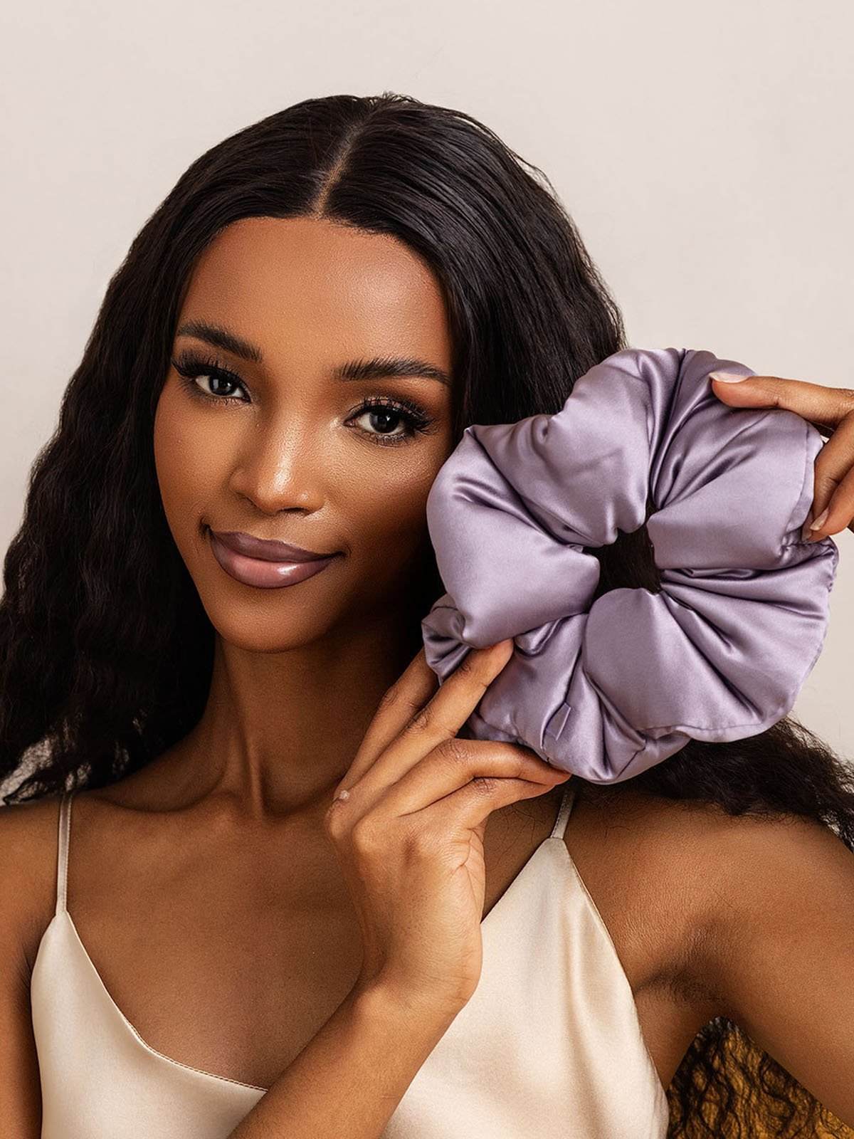 [Violet Foncé] SilkSilky-FR Soie Scrunchie 001