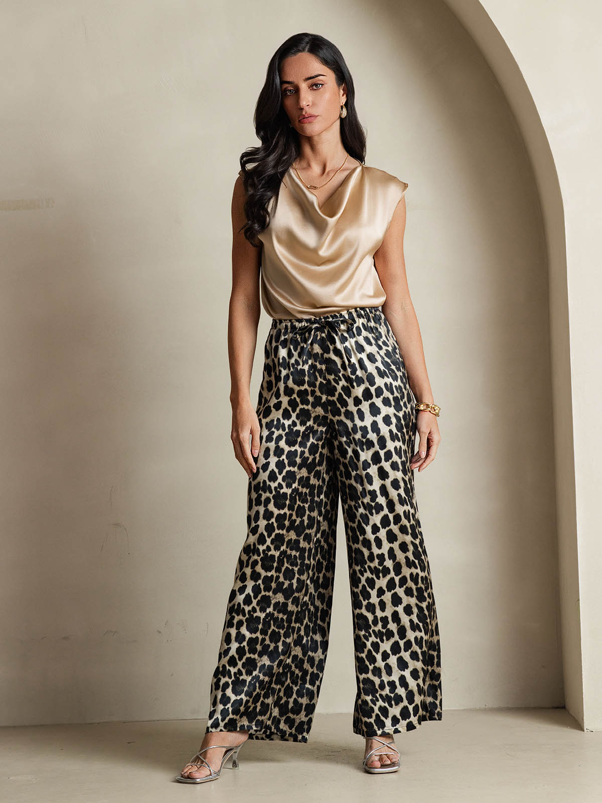 [Champagne] SilkSilky-FR 19Momme Soie Sans manches Col Bénitier Femme T-Shirt 008