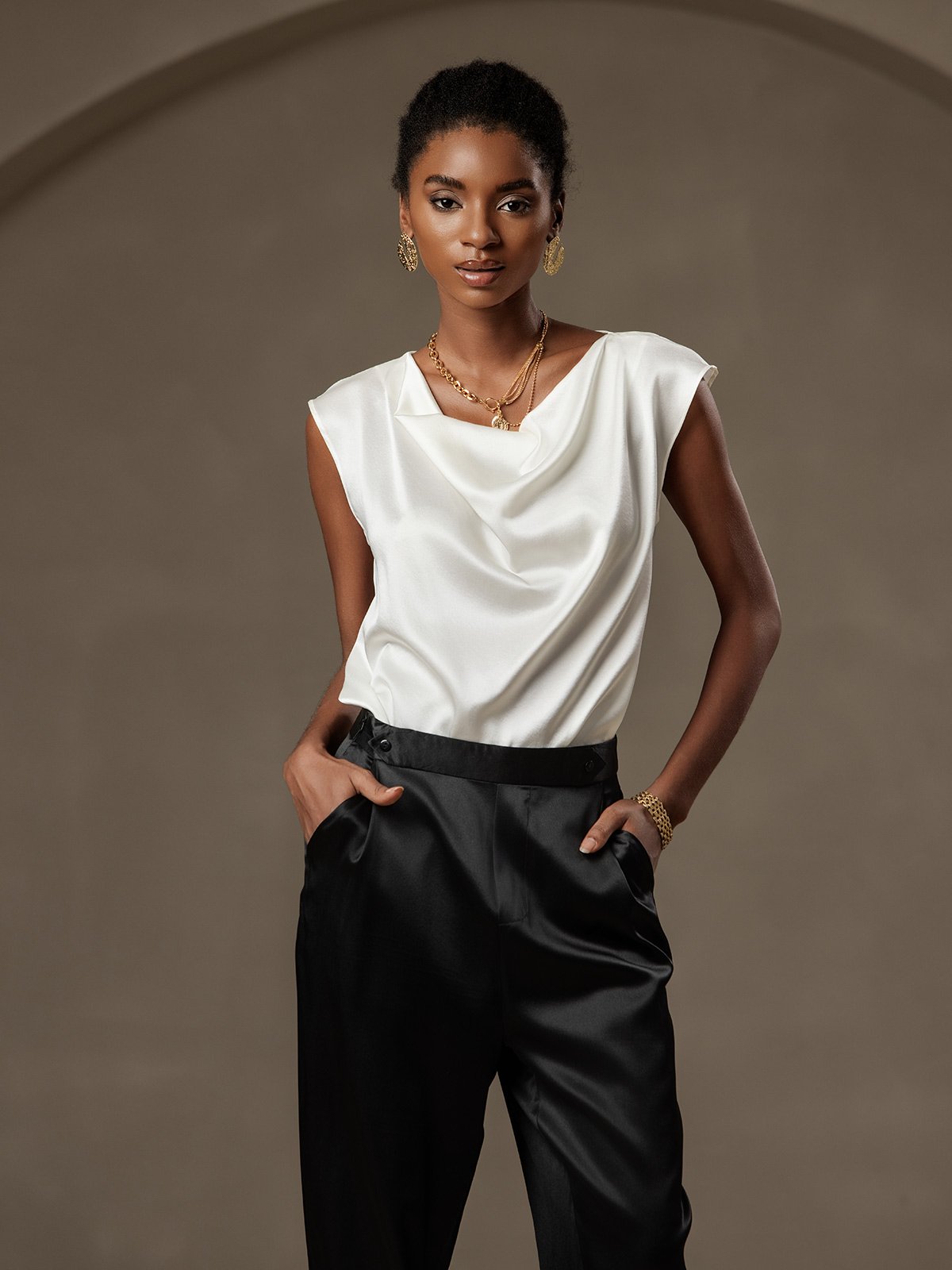 [Blanc] SilkSilky-FR 19Momme Soie Sans manches Col Bénitier Femme T-Shirt 003