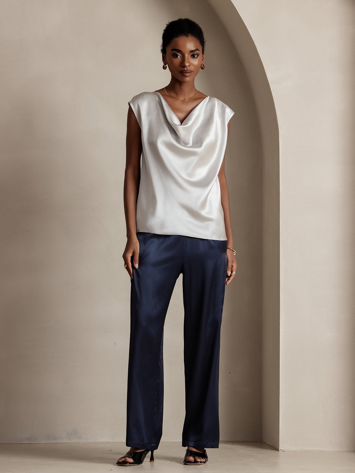 [Gris Clair] SilkSilky-FR 19Momme Soie Sans manches Col Bénitier Femme T-Shirt 005