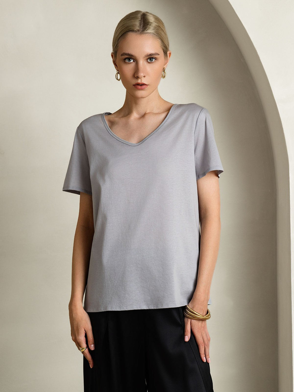 SilkSilky-FR Soie Manches courtes Col en V Femme T-Shirt Gris 001