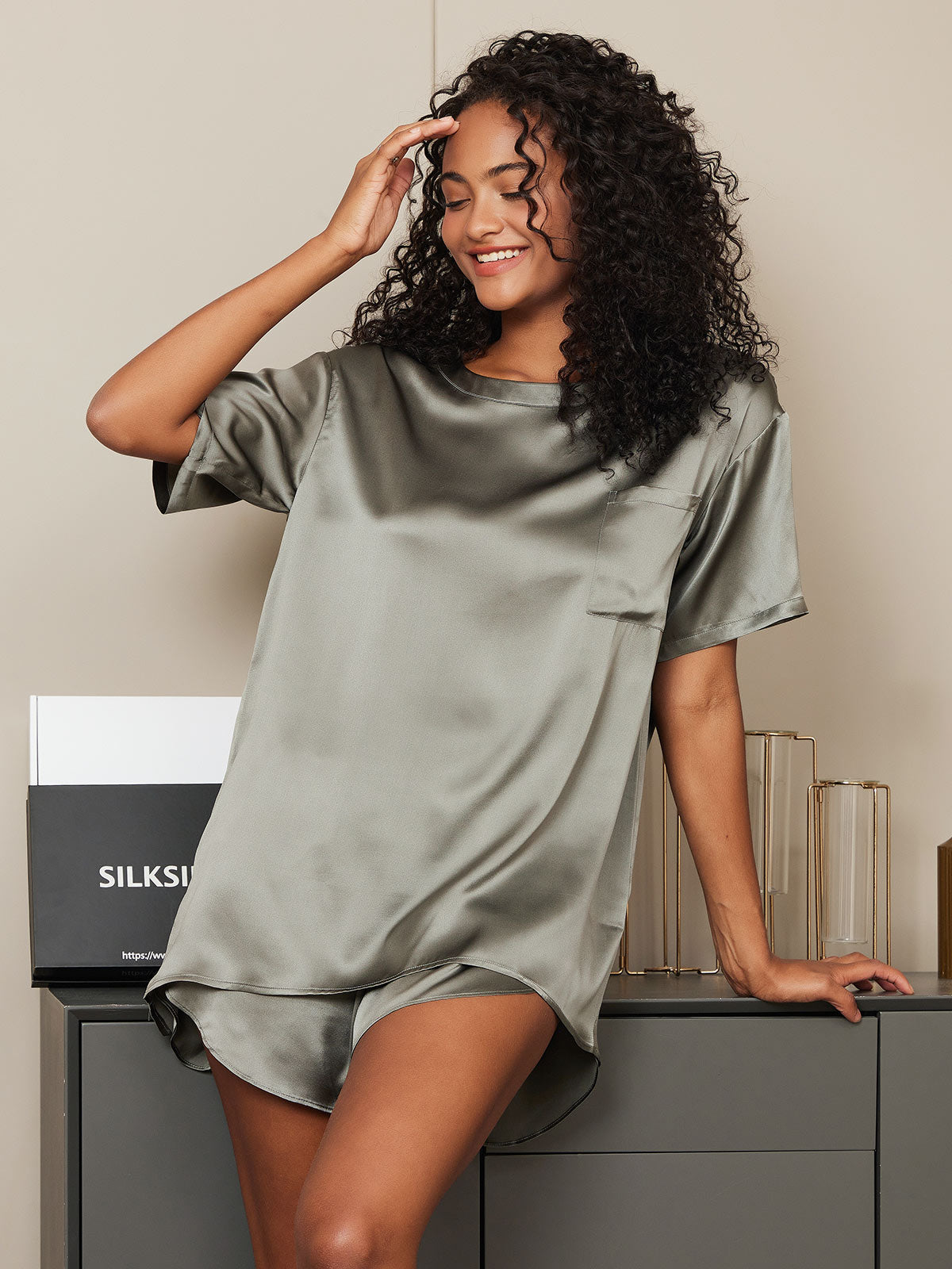[Vert Grisâtre] SilkSilky-FR Manches courtes Col Rond Femme Pyjamas 001