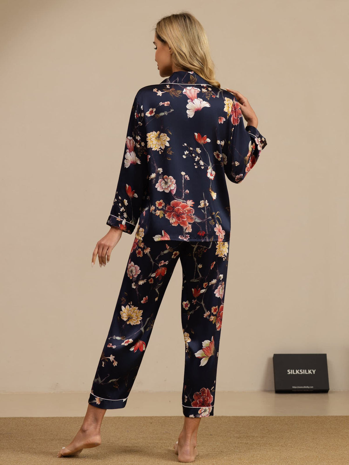 [Floral Marine] SilkSilky-FR Long Sleeve Lapel Collar Femme Pyjamas 002