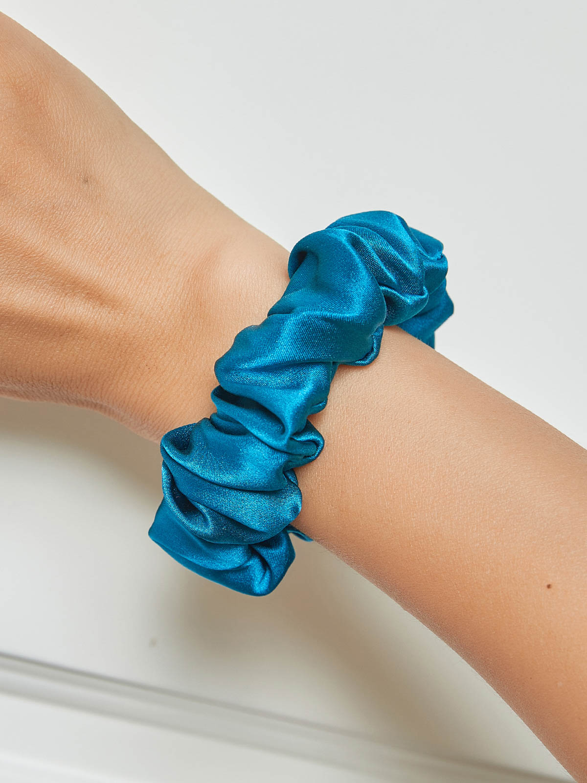[Bleu Royal] SilkSilky-FR 19Momme Pure Soie Scrunchie 001