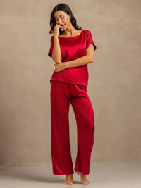 Vue ensemble complet mannequin debout profil soie