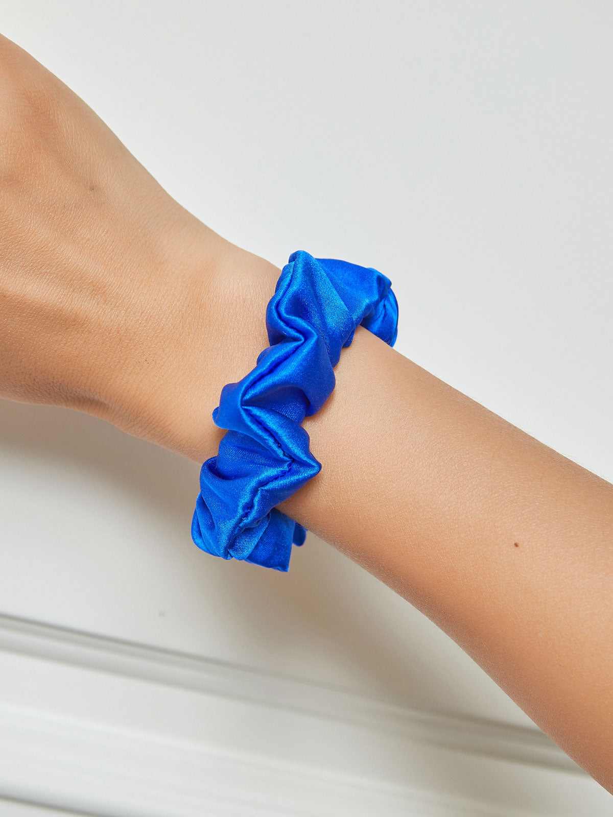 [Bleu] SilkSilky-FR 19Momme Pure Soie Scrunchie 001