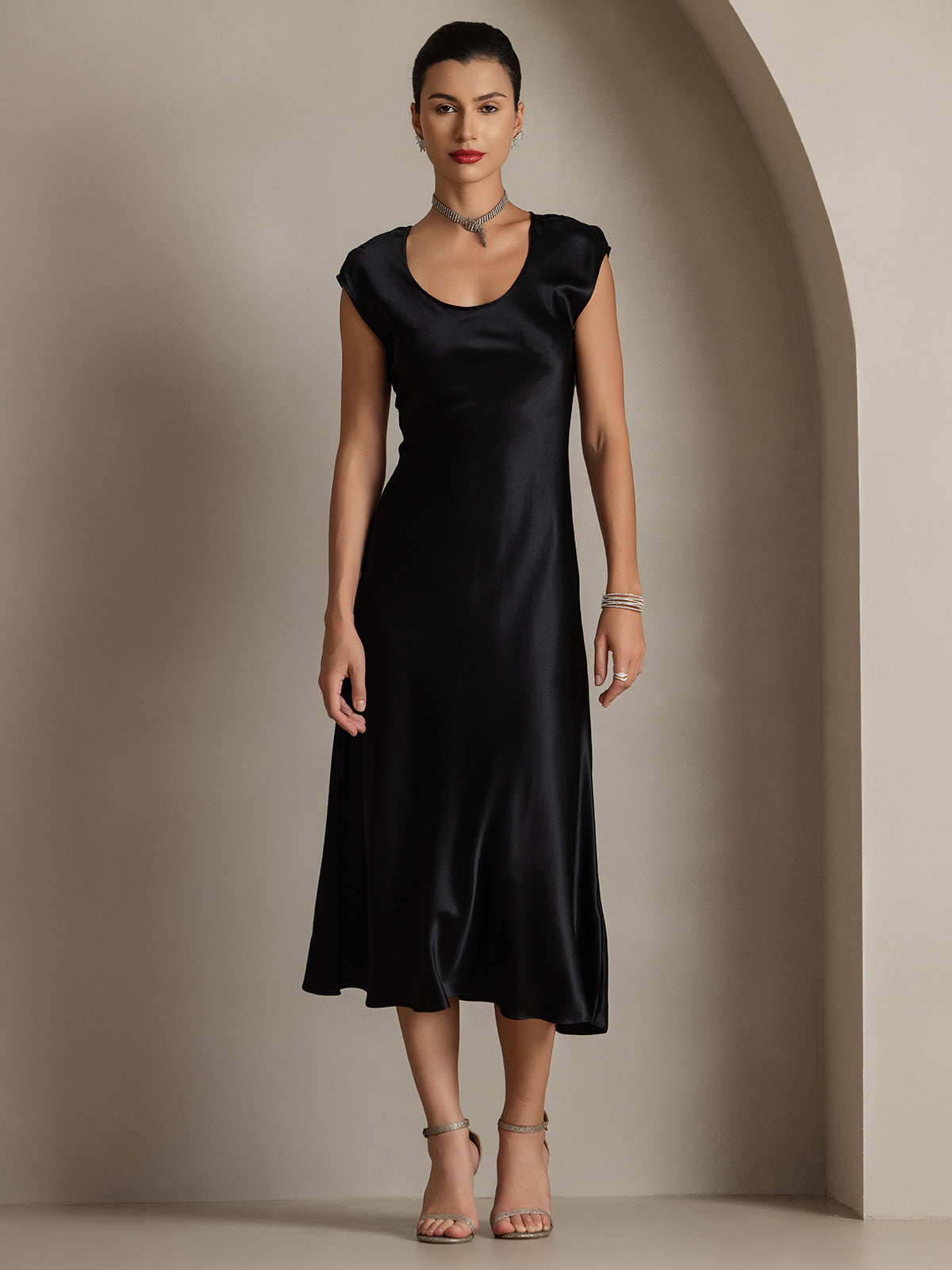 [Noir] SilkSilky-FR 19Momme Soie Col Rond Robes 006