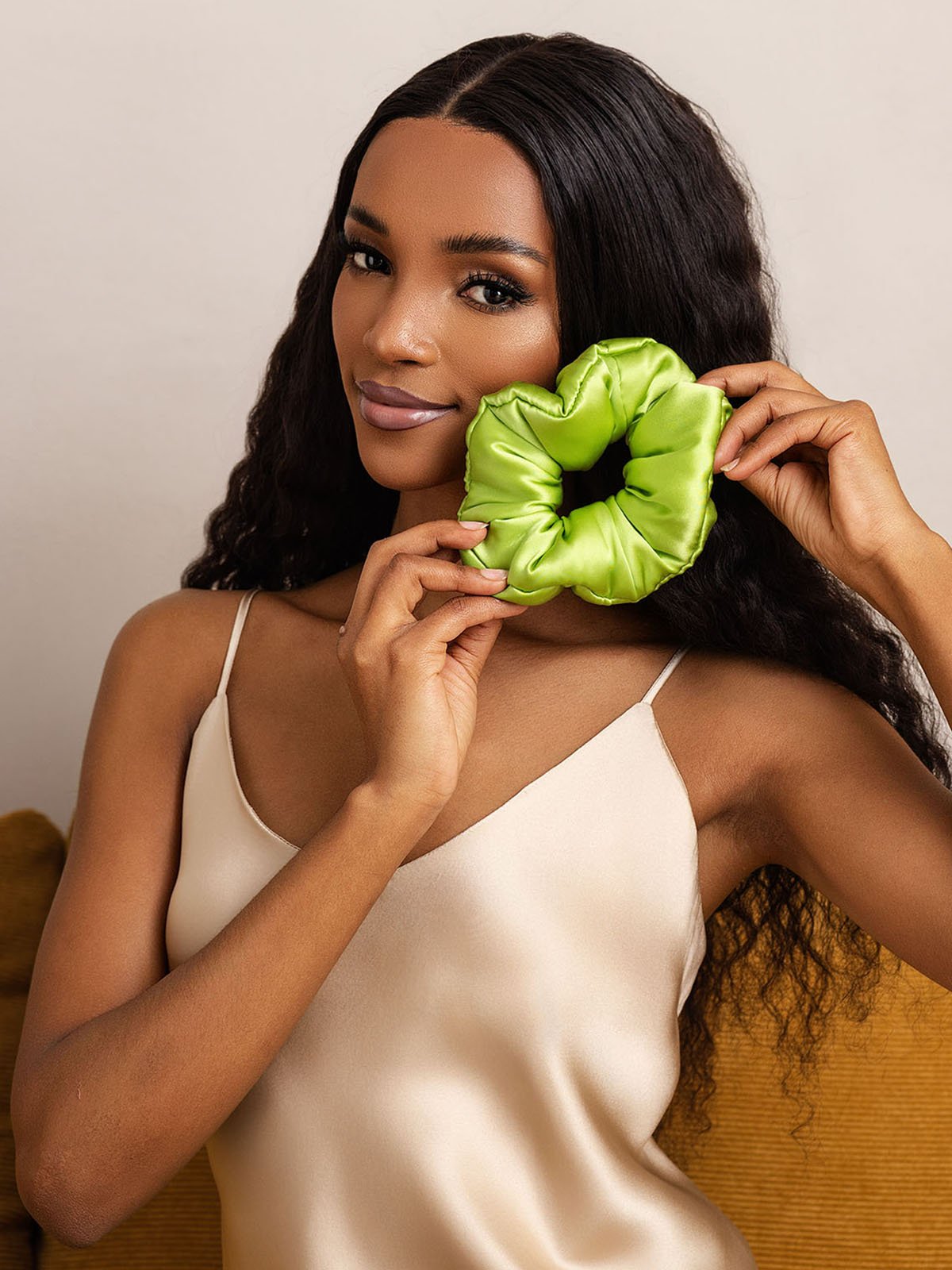 [Vert] SilkSilky-FR Soie Scrunchie 002