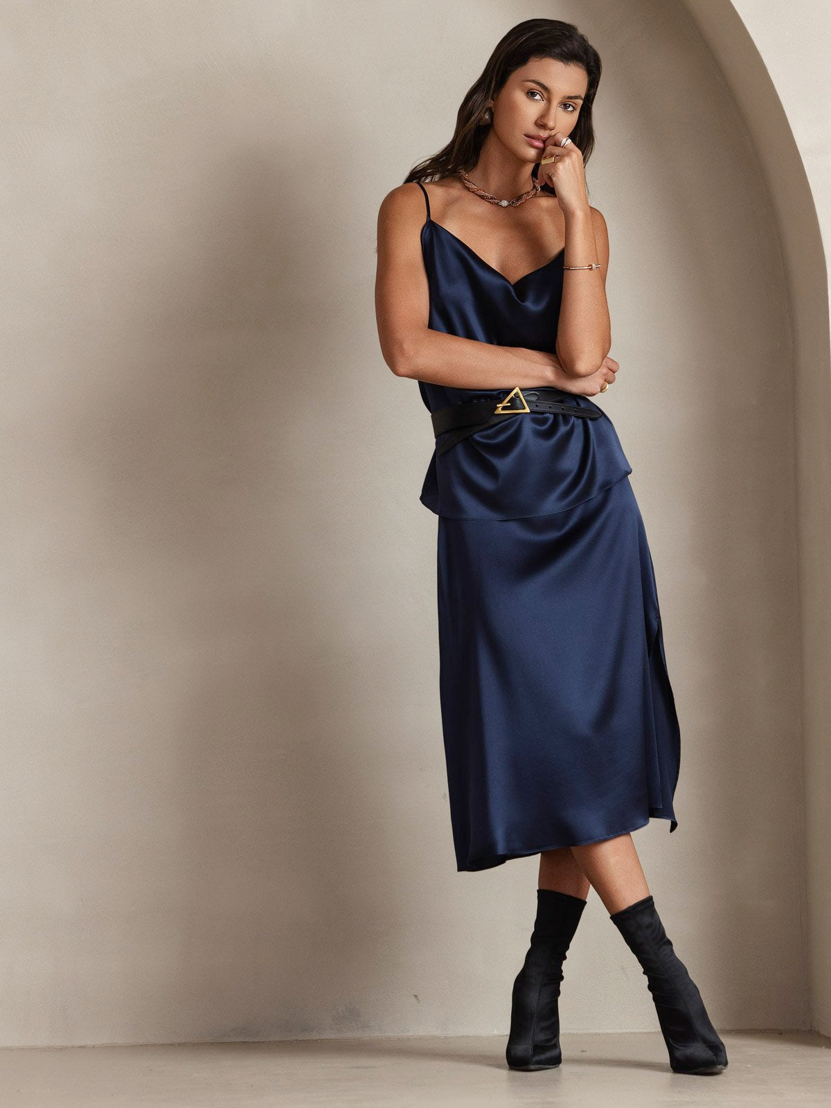 [Bleu Foncé] SilkSilky-FR 19Momme Soie Col Bénitier Top À Fines Brides 005