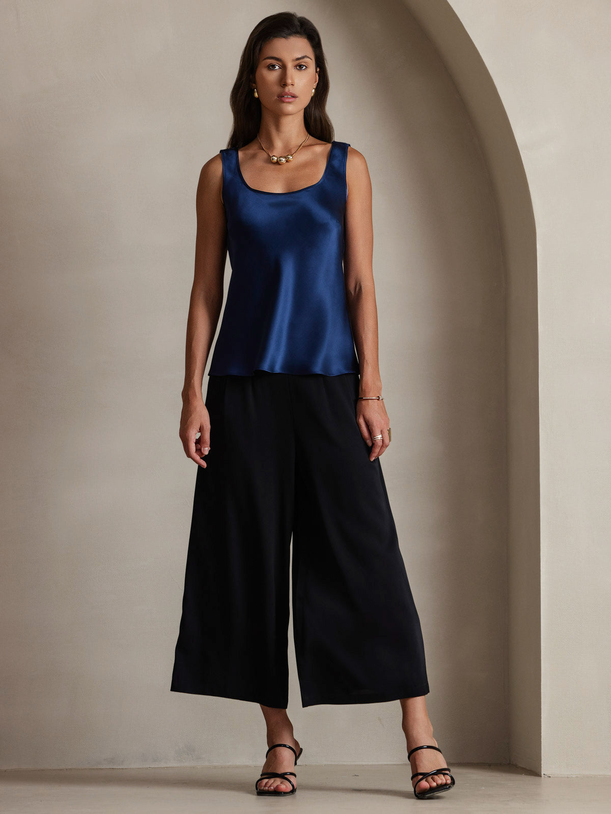 [Bleu Foncé] SilkSilky-FR 19Momme Sans manches Encolure Dégagée Top À Fines Brides 001