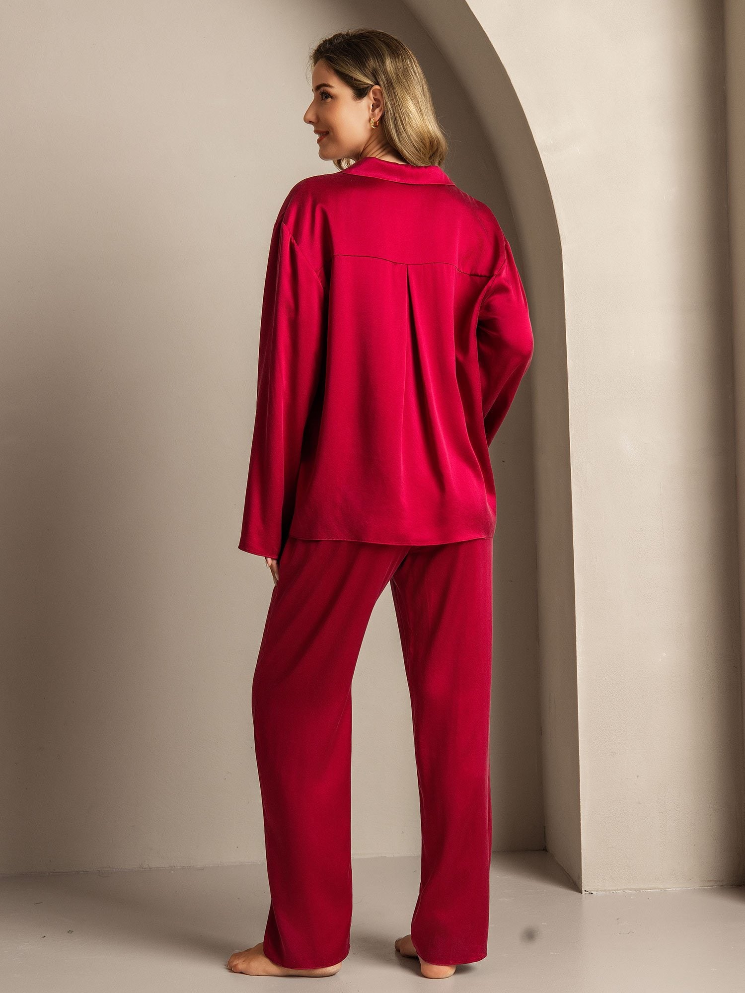[RougeVineux] SilkSilky-FR 19Momme Soie Découpe V Femme Pyjamas 002