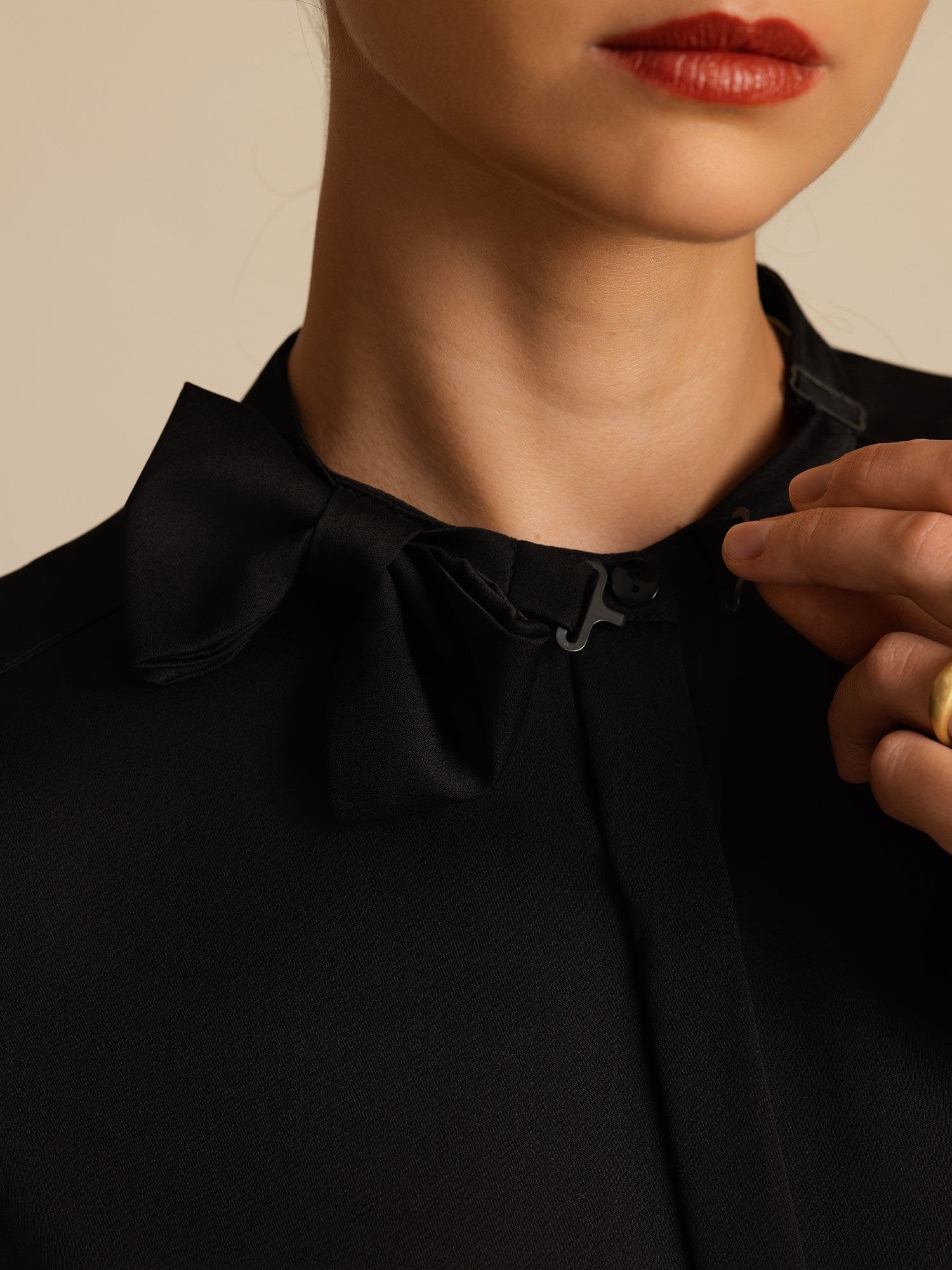 [Noir] SilkSilky-FR 19Momme Soie Manches longues Col Montant Blouse 005