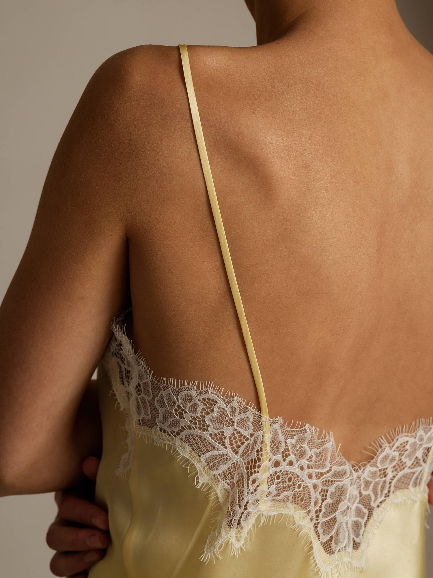 [JauneClair] SilkSilky-FR Soie Camisoles 005