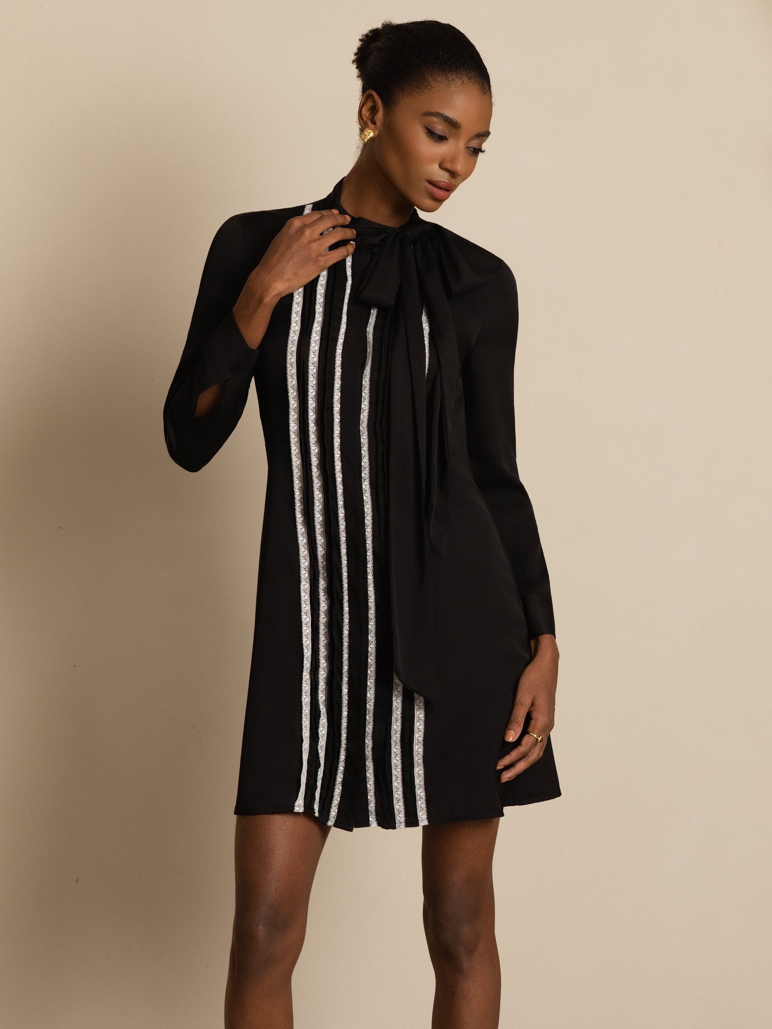 [Noir] SilkSilky-FR 19Momme Soie Manches longues À Nouer Robes 004