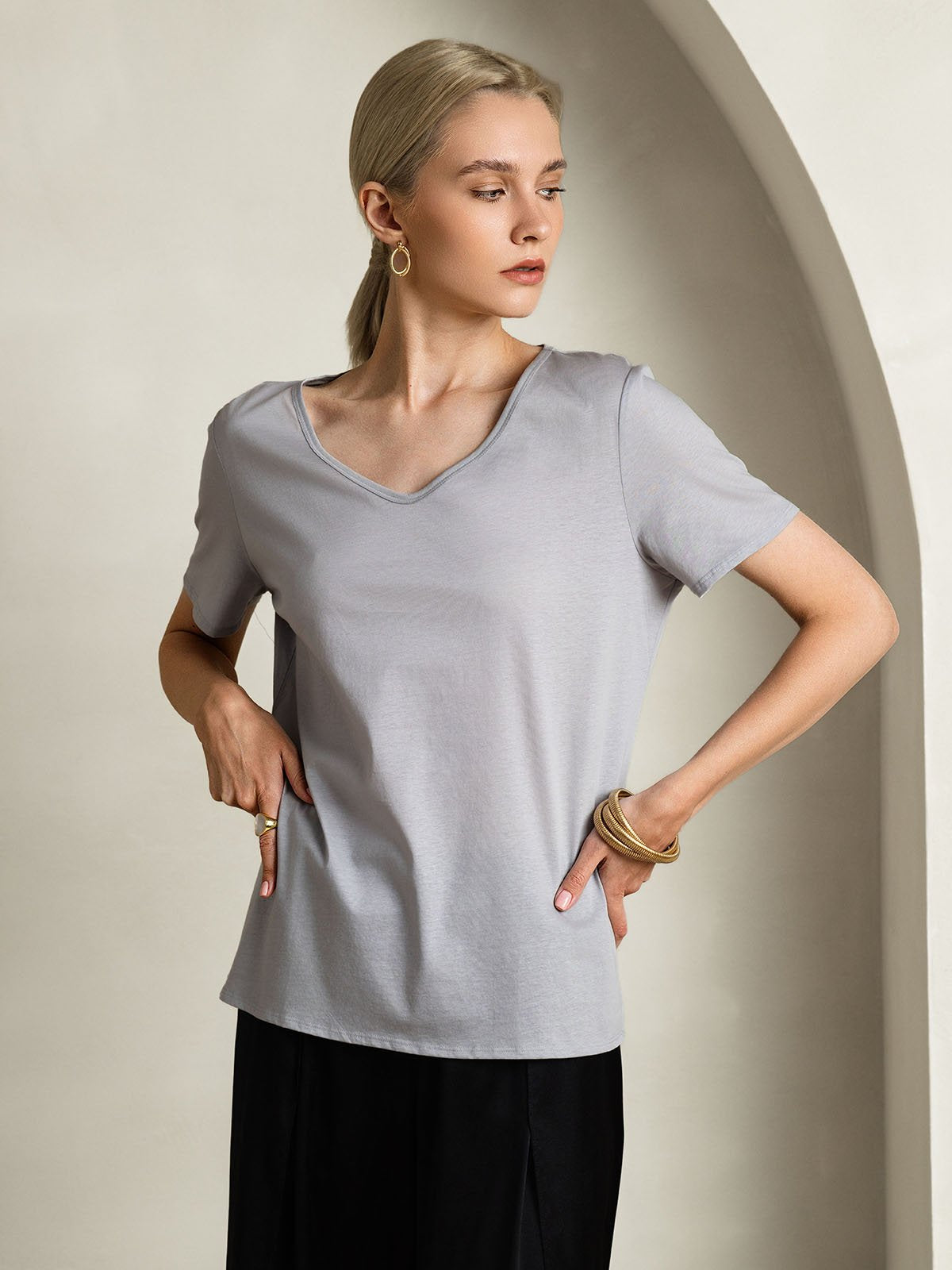 SilkSilky-FR Soie Manches courtes Col en V Femme T-Shirt Gris 004