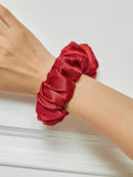 SilkSilky FR 19Momme Pure Soie Scrunchie Rouge 004