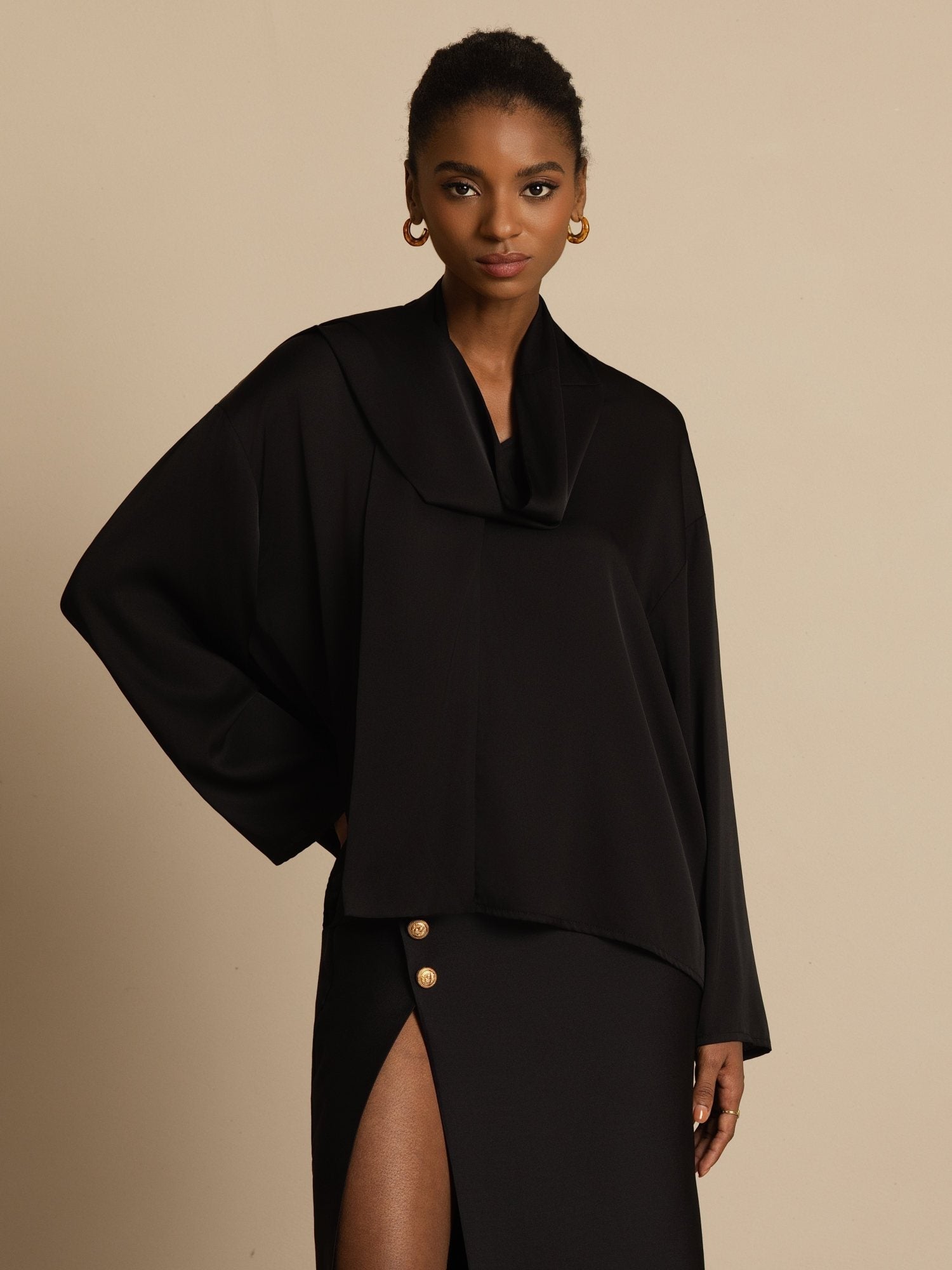 [Noir] SilkSilky-FR 19Momme Soie Manches longues Col V Blouse 001