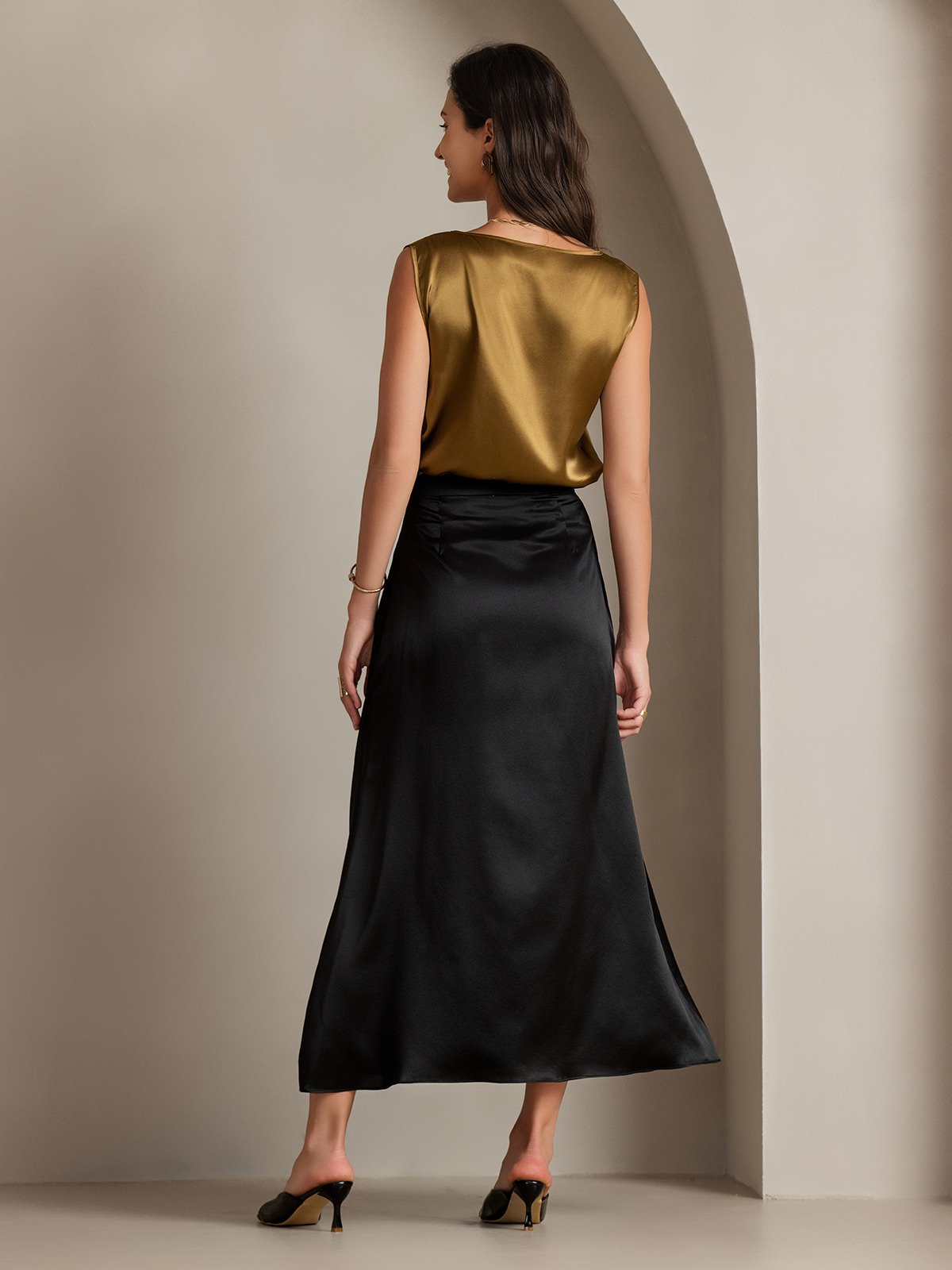 [Brun] SilkSilky-FR 19Momme Sans manches Col Rond Top À Fines Brides 002