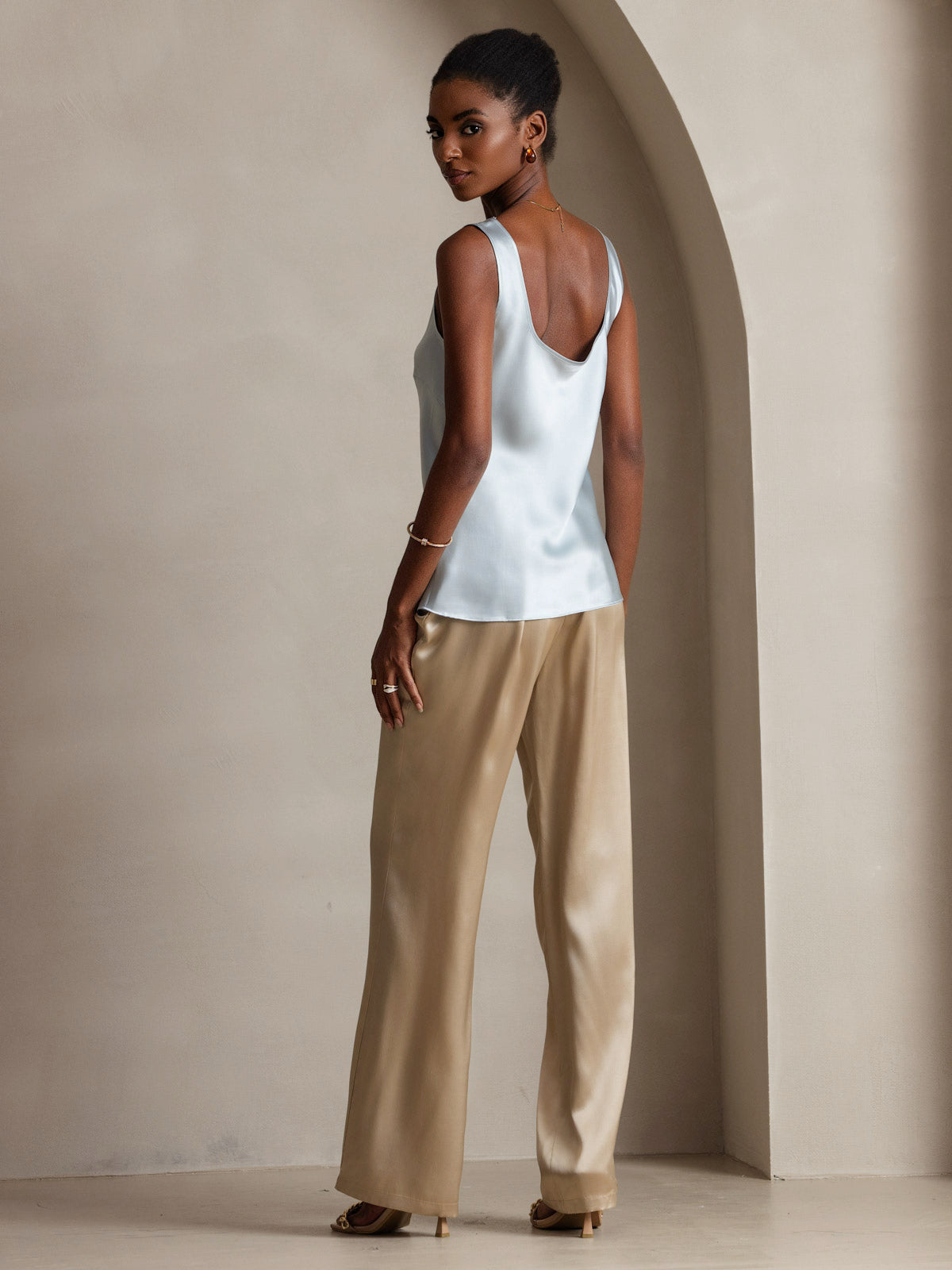 [Bleu Clair] SilkSilky-FR 19Momme Sans manches Encolure Dégagée Top À Fines Brides 002