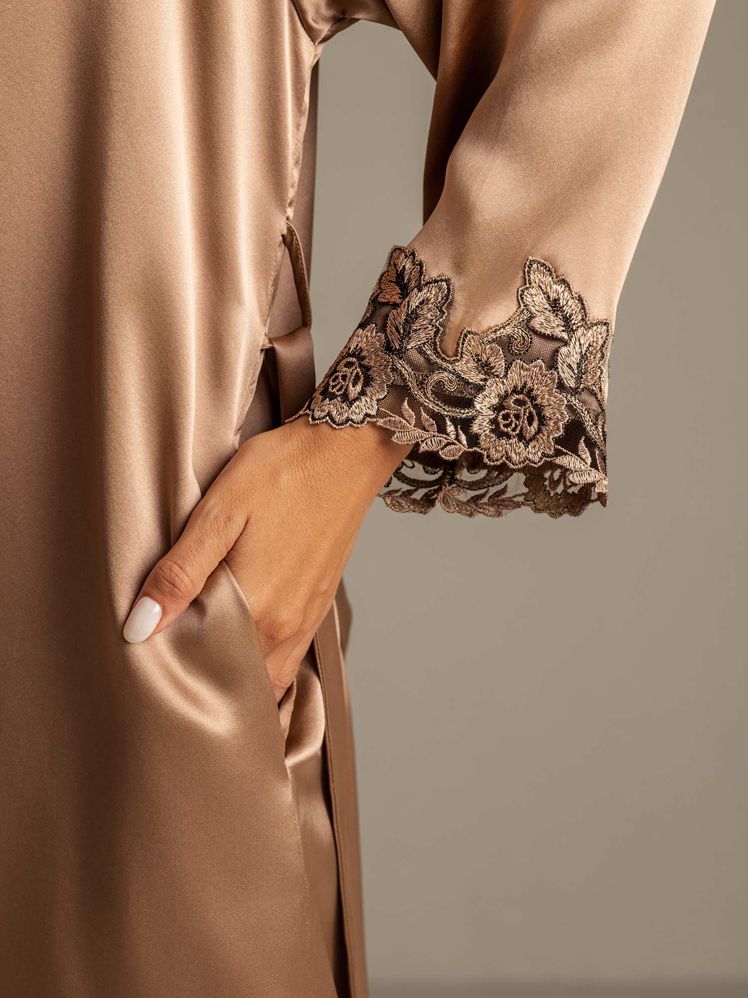 [Brun] SilkSilky-FR Trois-quart Nightgown&Robe Set 005