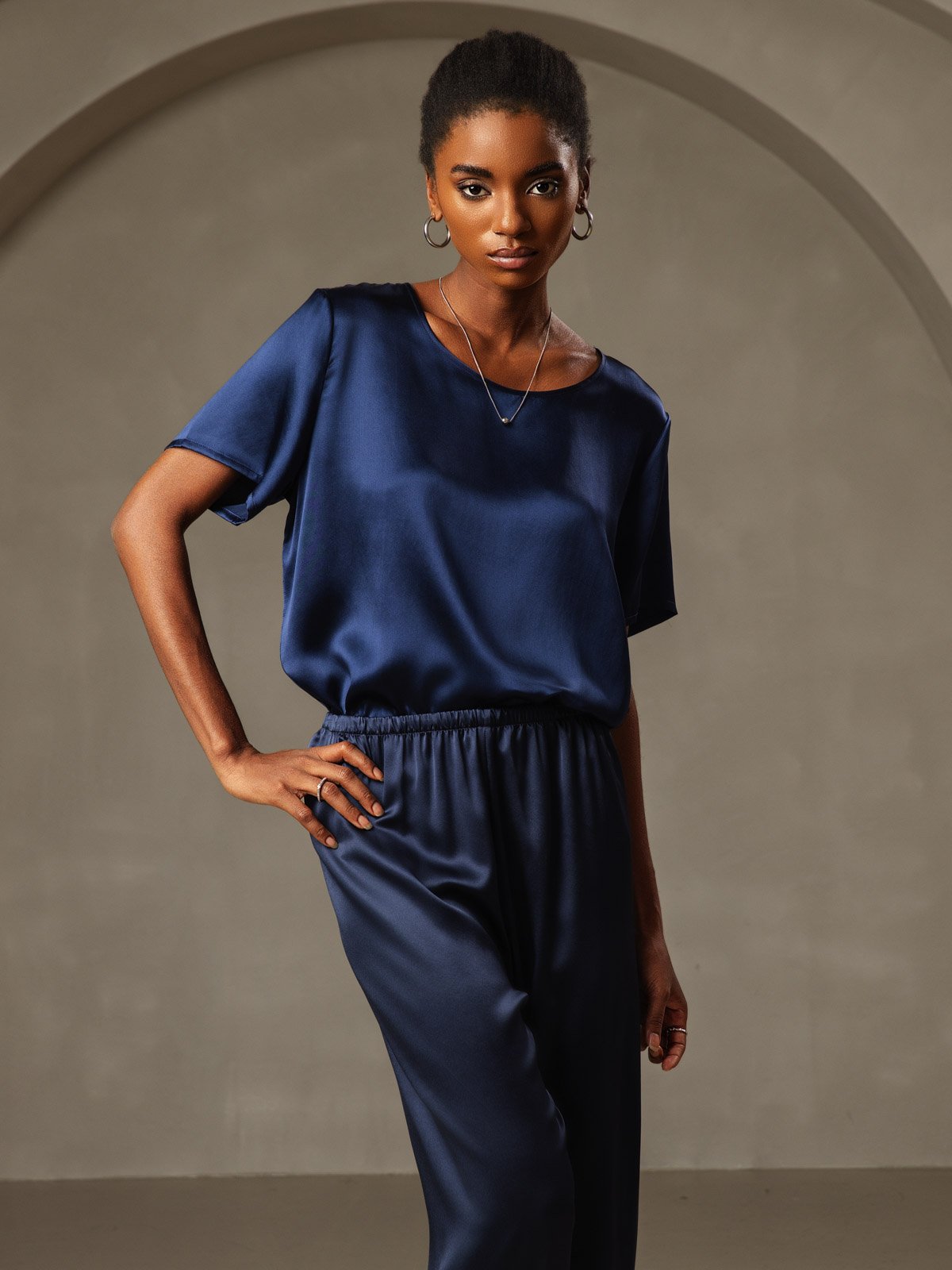 SilkSilky-FR Pure Soie Manches courtes Col Rond Femme T-Shirt BleuFoncé 003