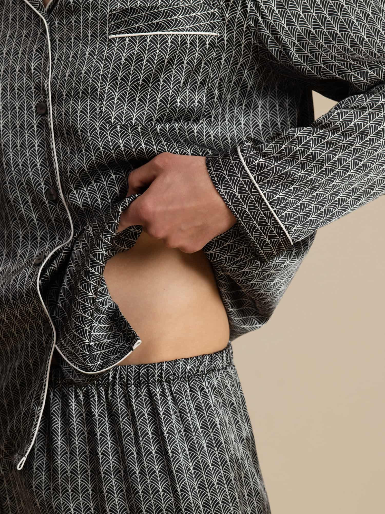 [Ginkgo Noir] SilkSilky-FR 19Momme Manches longues Homme Pyjamas 005
