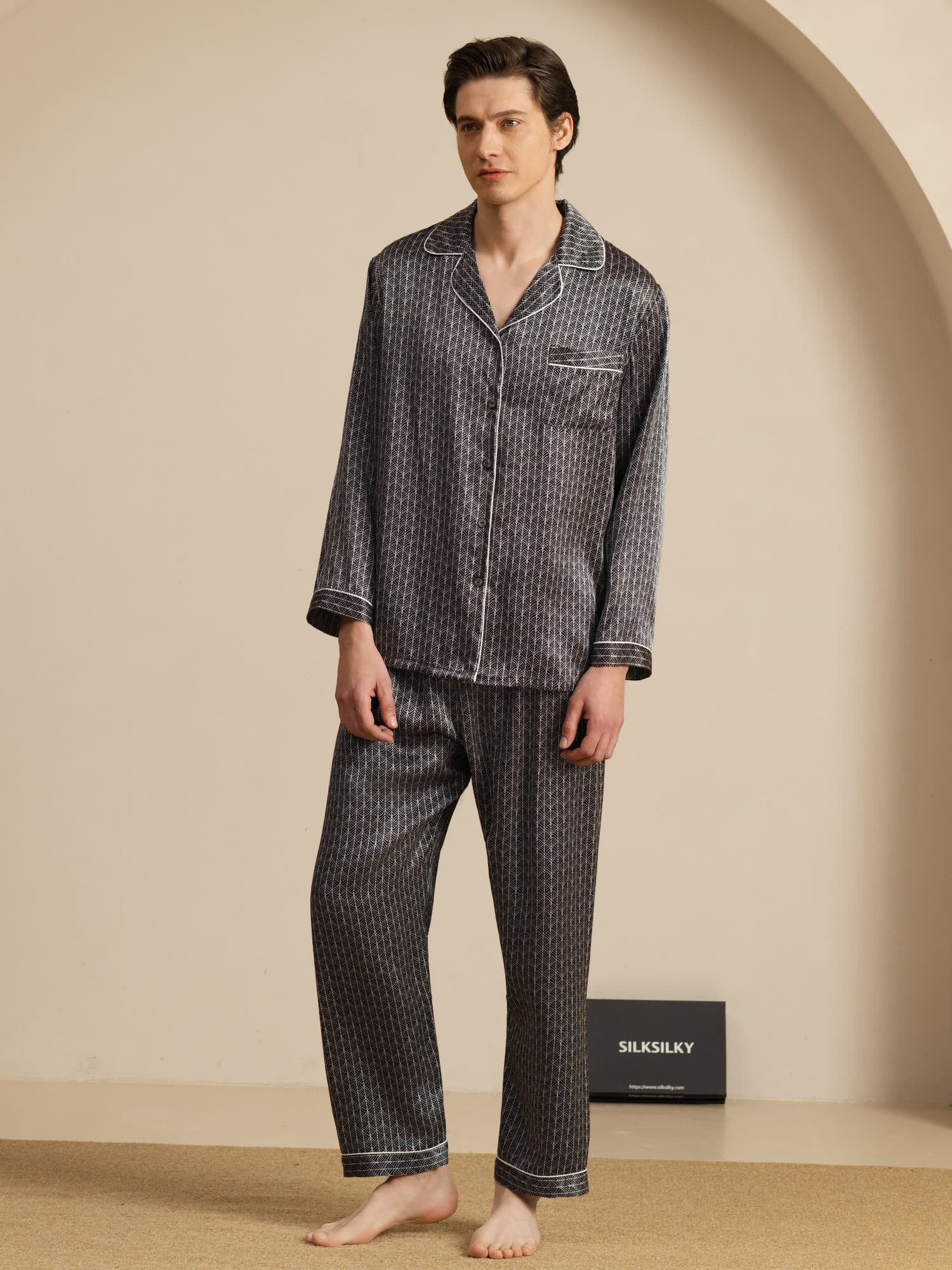 [Ginkgo Noir] SilkSilky-FR 19Momme Manches longues Homme Pyjamas 001