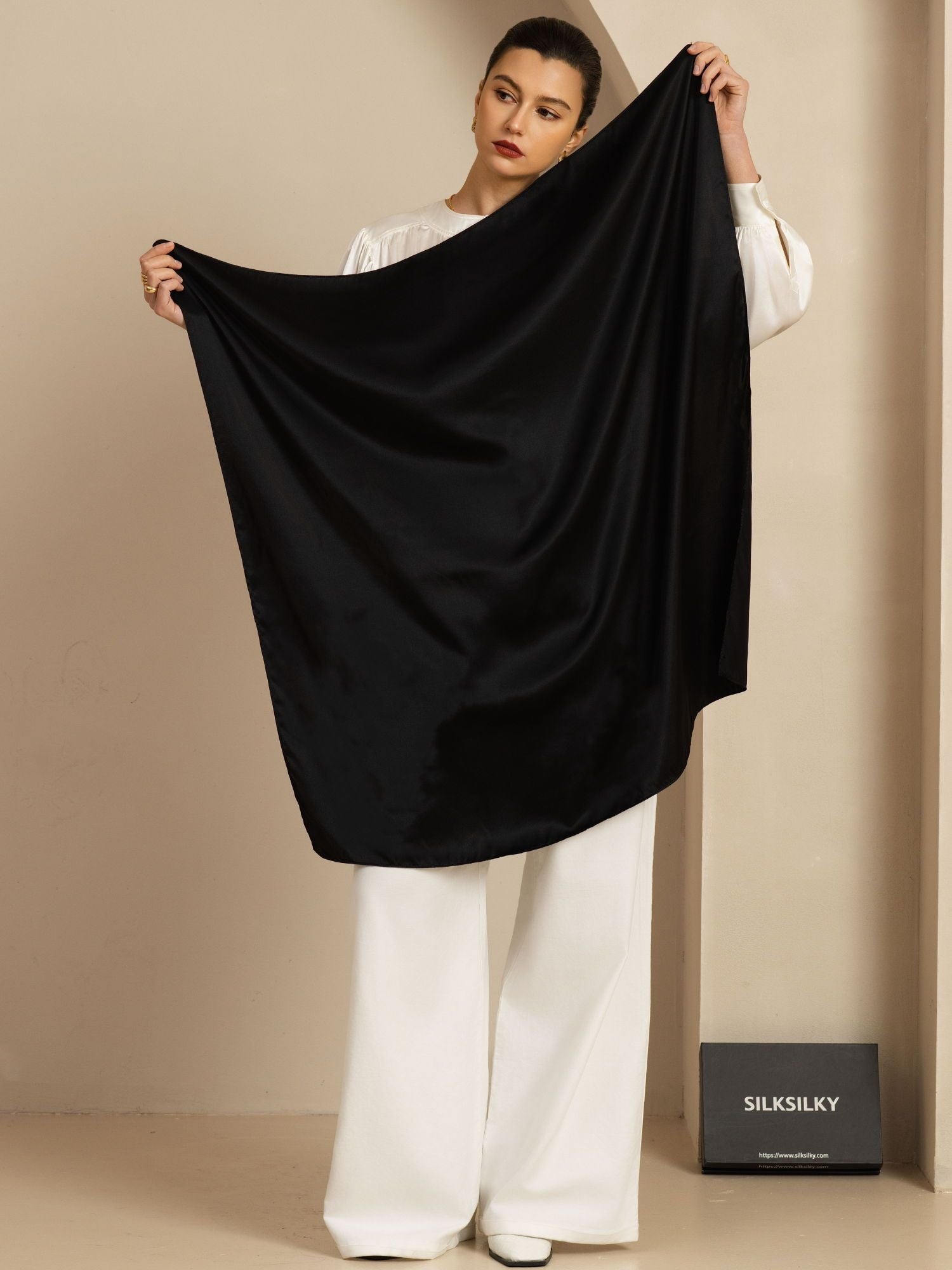 [Noir] SilkSilky-FR Soie Scarf 004