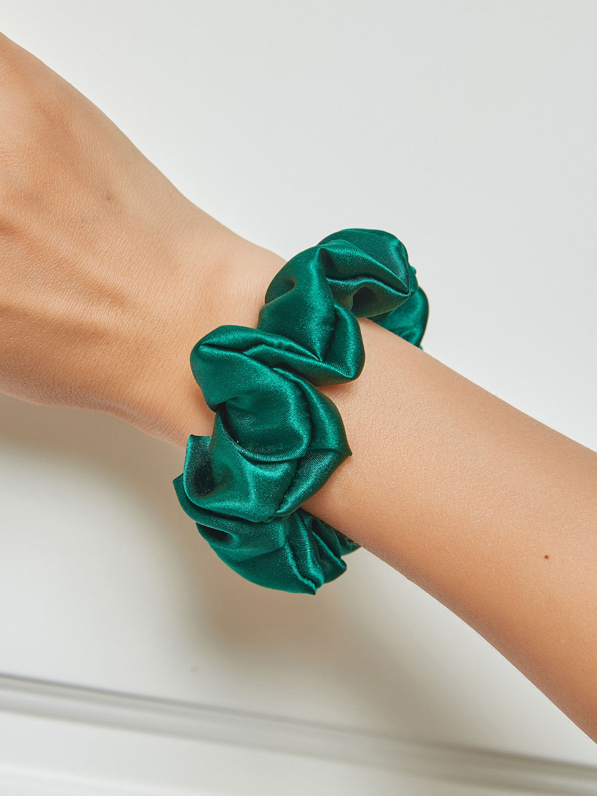 [Vert Foncé] SilkSilky-FR 19Momme Pure Soie Scrunchie 001