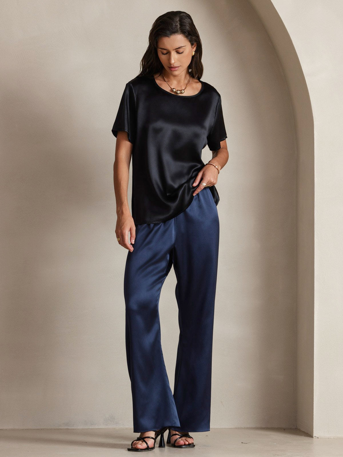 SilkSilky-FR Pure Soie Manches courtes Col Rond Femme T-Shirt Noir 006