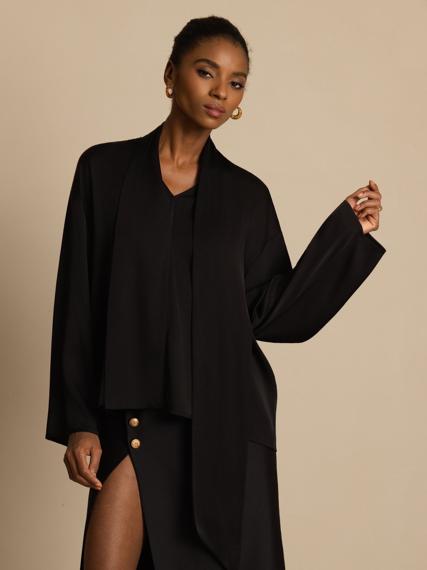 [Noir] SilkSilky-FR 19Momme Soie Manches longues Col V Blouse 004