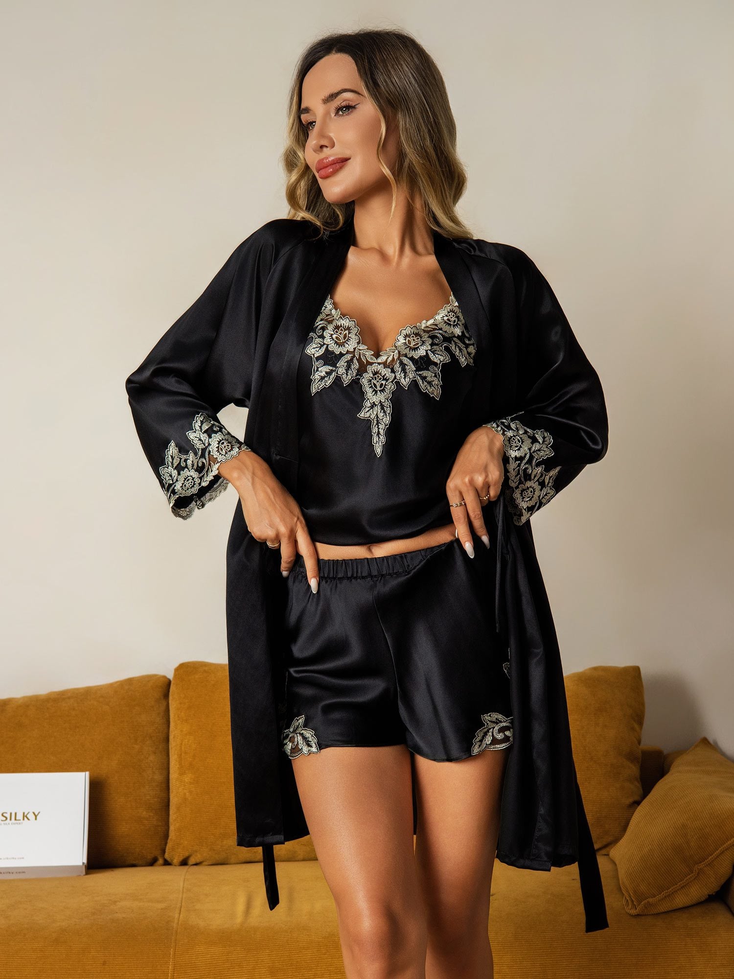 [Noir] SilkSilky-FR Soie Nightgown&Robe Set 003