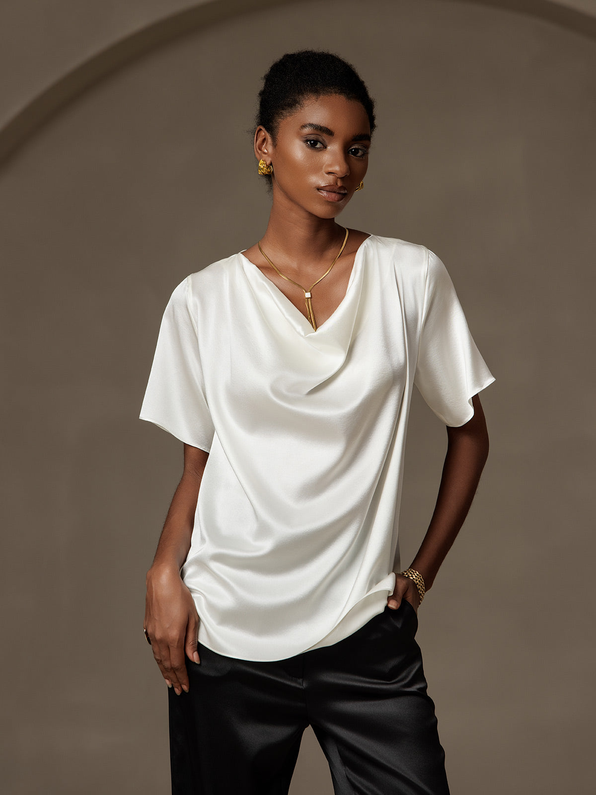 [Blanc] SilkSilky-FR 19Momme Soie Col Bénitier Femme T-Shirt 003