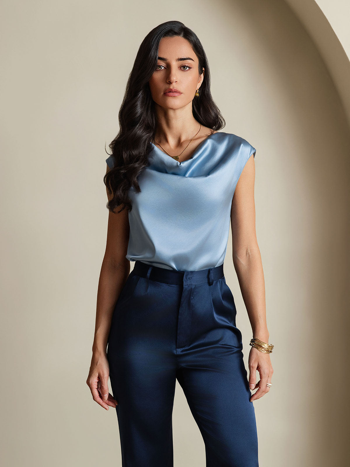 [Bleu Grisâtre] SilkSilky-FR 19Momme Soie Sans manches Col Bénitier Femme T-Shirt 003