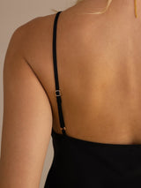 [Noir] SilkSilky-FR Sleeveless V Neck Top À Fines Brides 004
